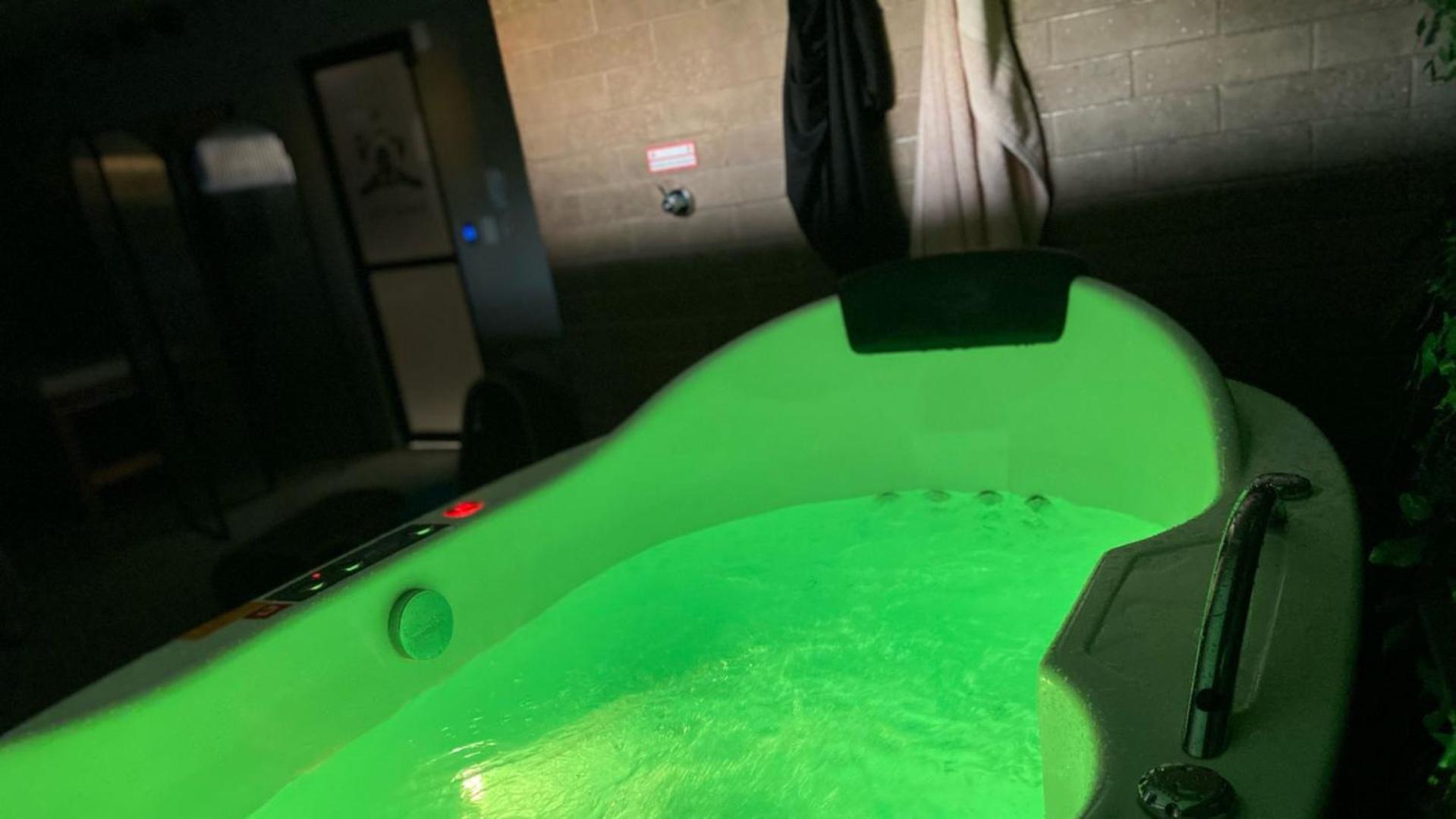 Quarto e Sala na Ponta Verde e Pajuçara