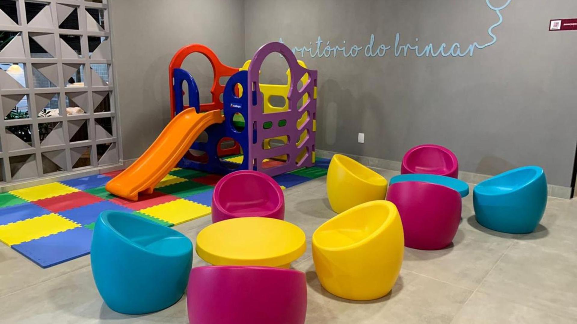 Quarto e Sala na Ponta Verde e Pajuçara