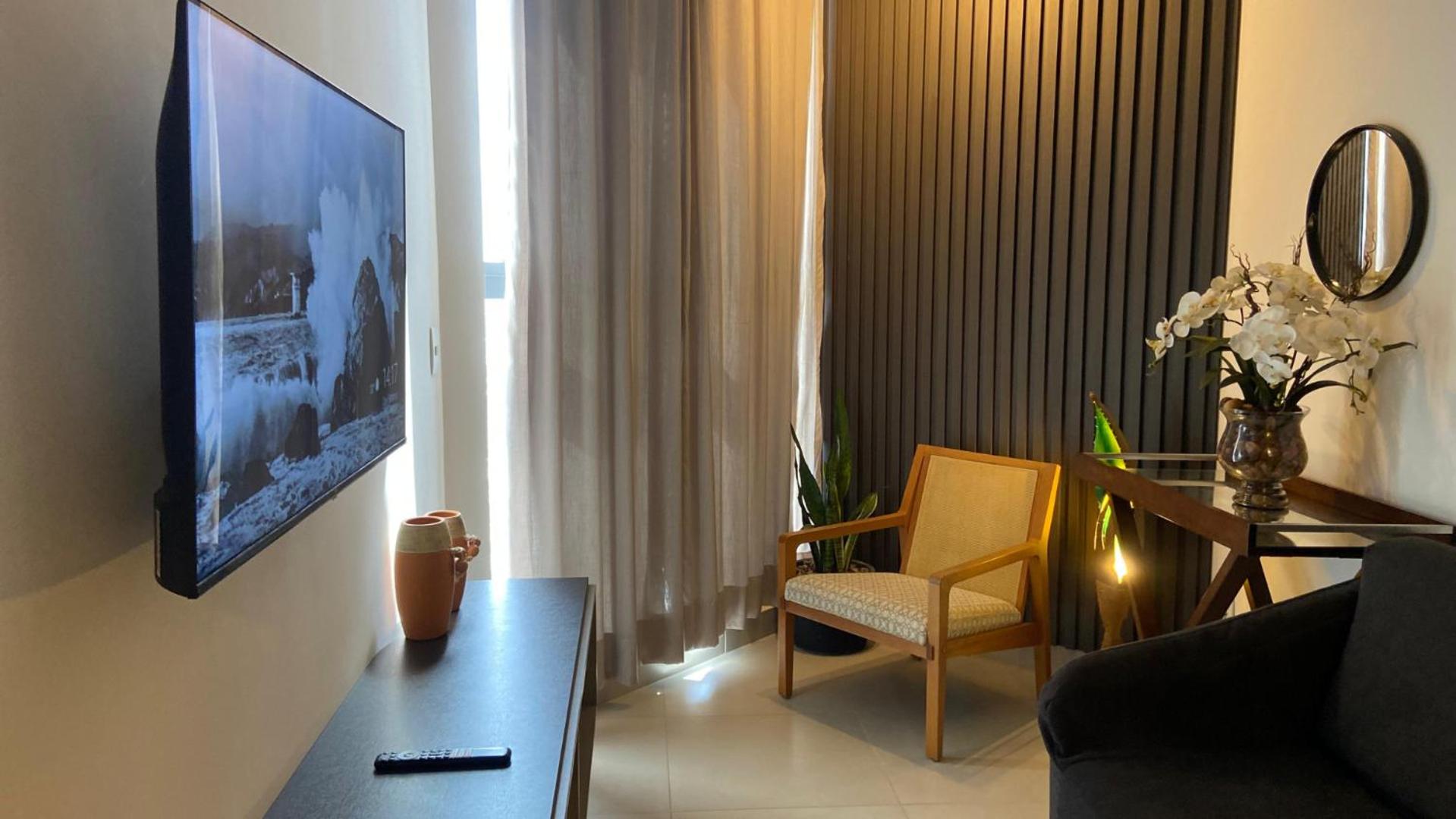 Quarto e Sala na Ponta Verde e Pajuçara