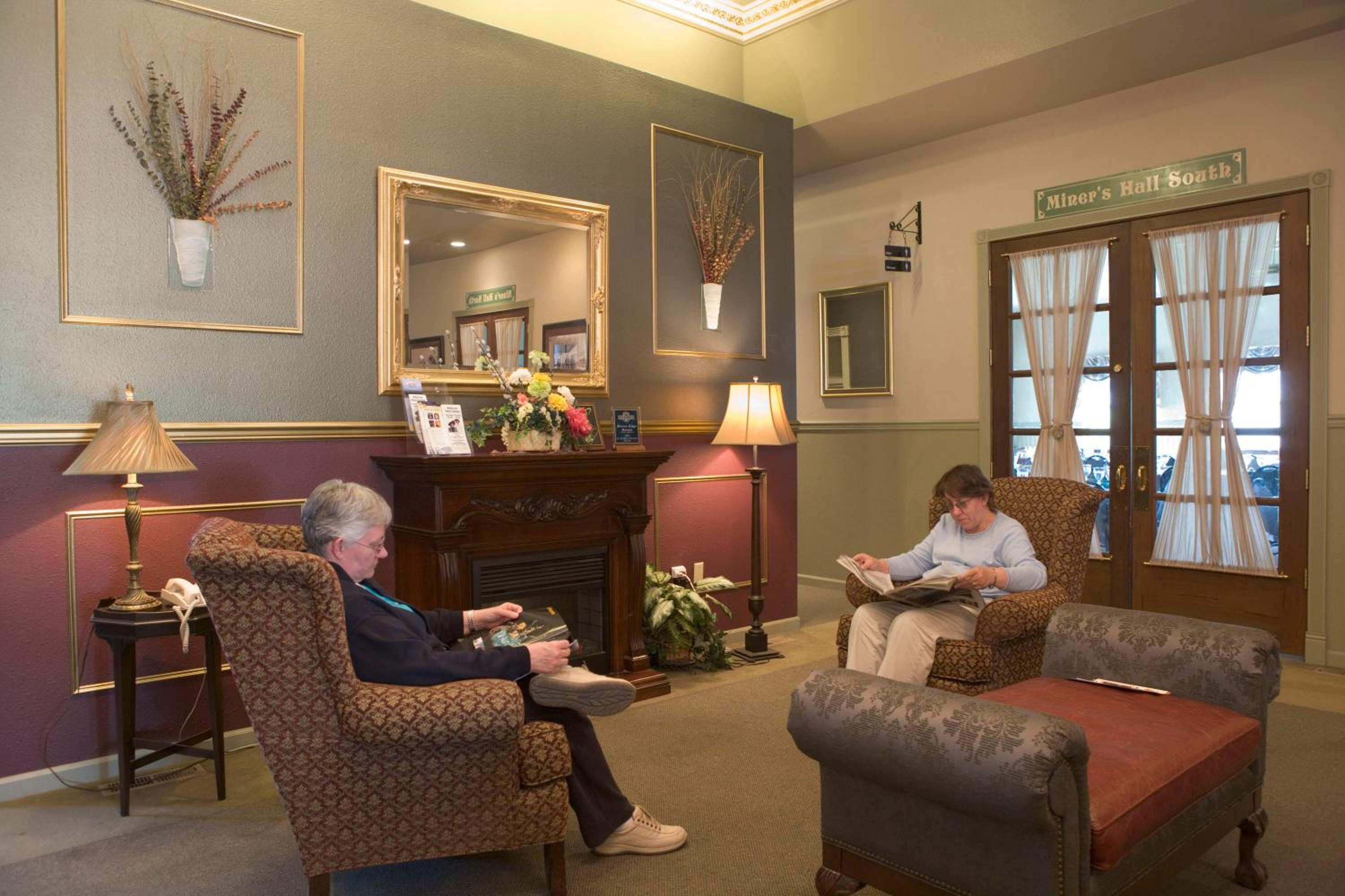 Fairbanks Vacations - River's Edge Resort - Property Image 4