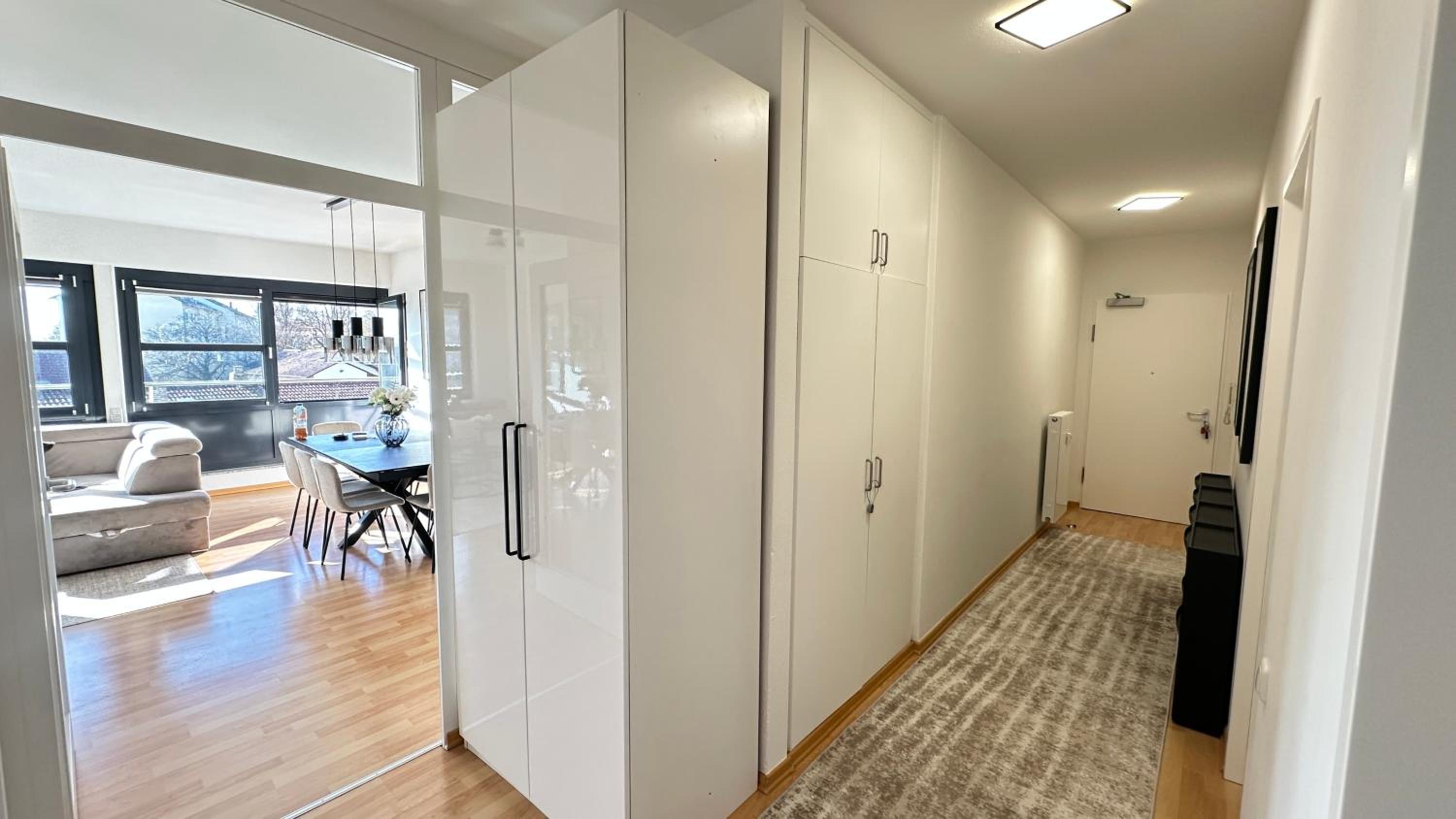 Homely! Bright 3-Room Design Apartment Wiesbaden!