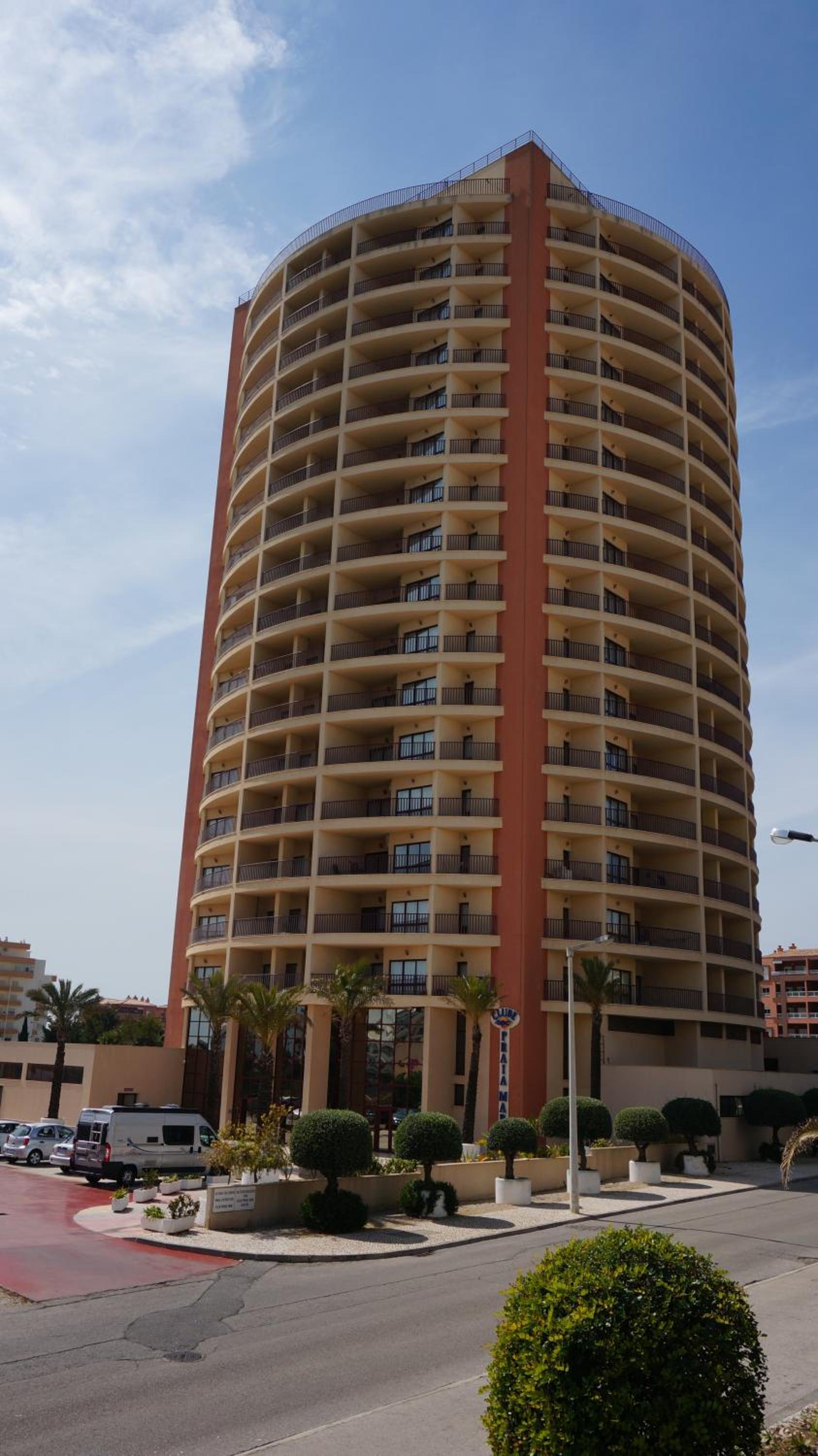 Hotel High In The Sky - Image 1