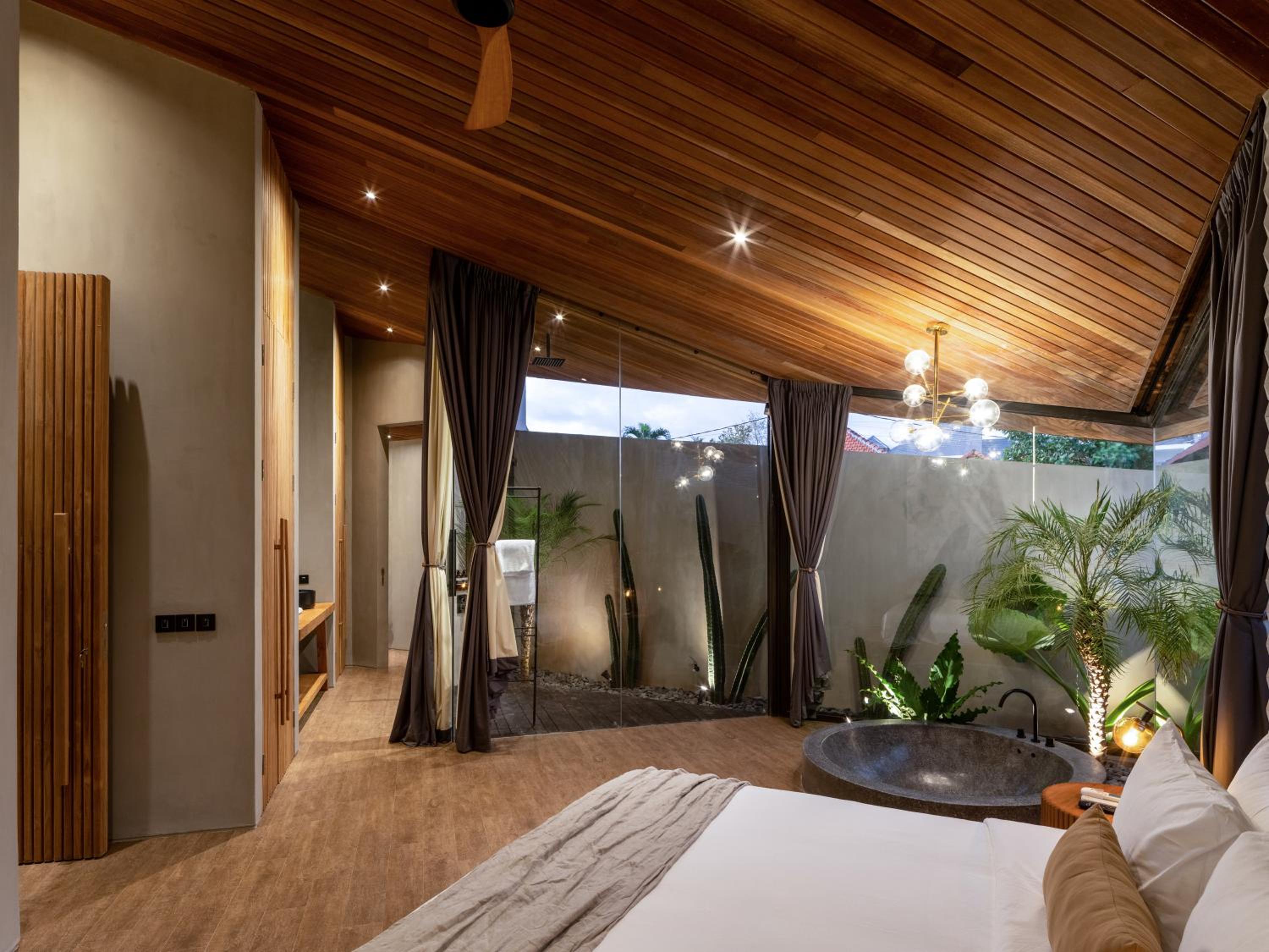 Villa FEH Bali by House of Winds - Neo Tropical Eden near Canggu