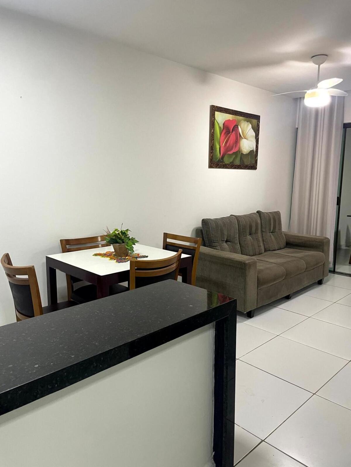 Apto com Varanda Gourmet Pet-Friendly a 1,5km da Praia do Francês