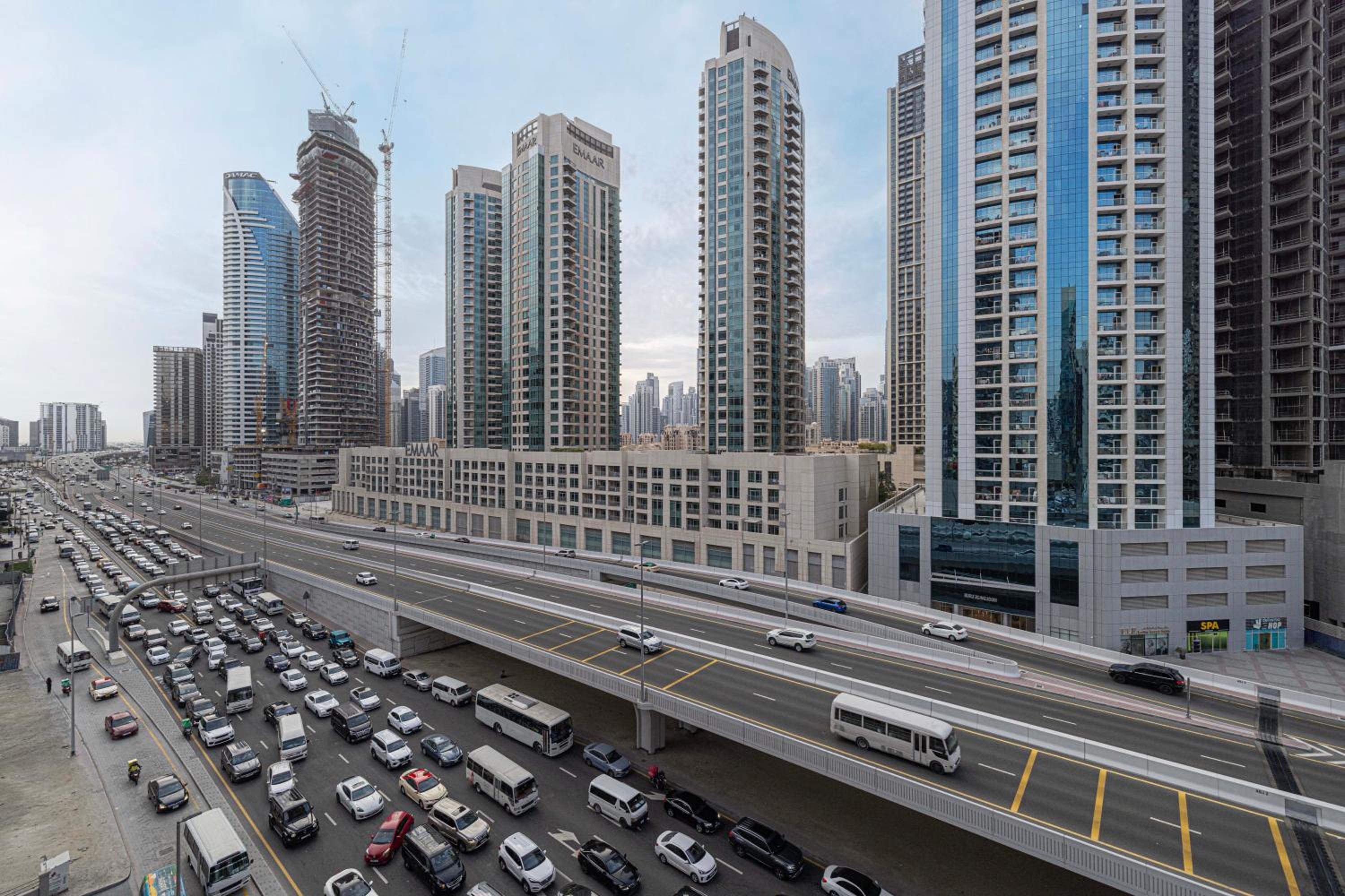 Cozy Studio Steps from Dubai Mall & Burj Khalifa