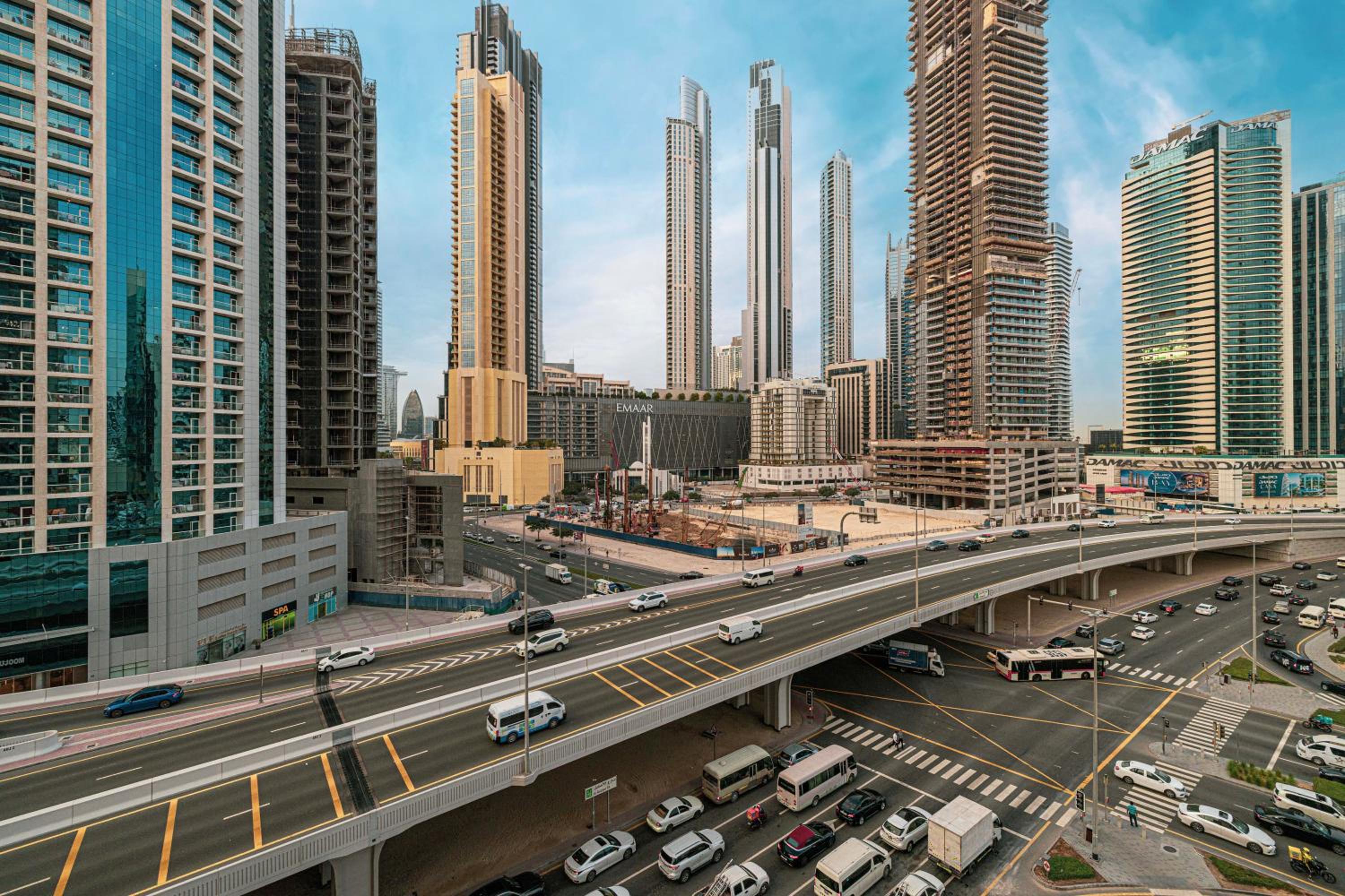 Cozy Studio Steps from Dubai Mall & Burj Khalifa