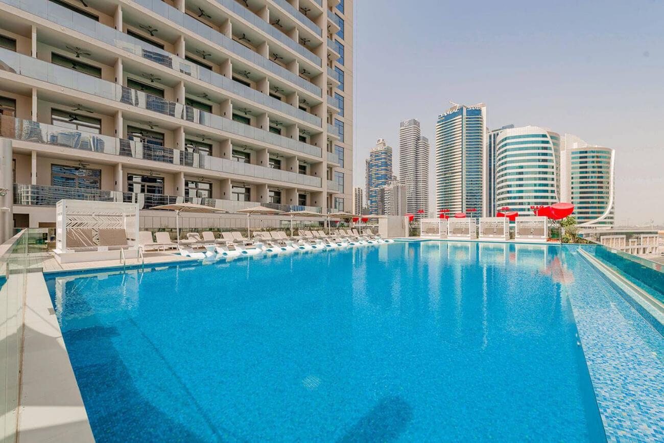 Cozy Studio Steps from Dubai Mall & Burj Khalifa