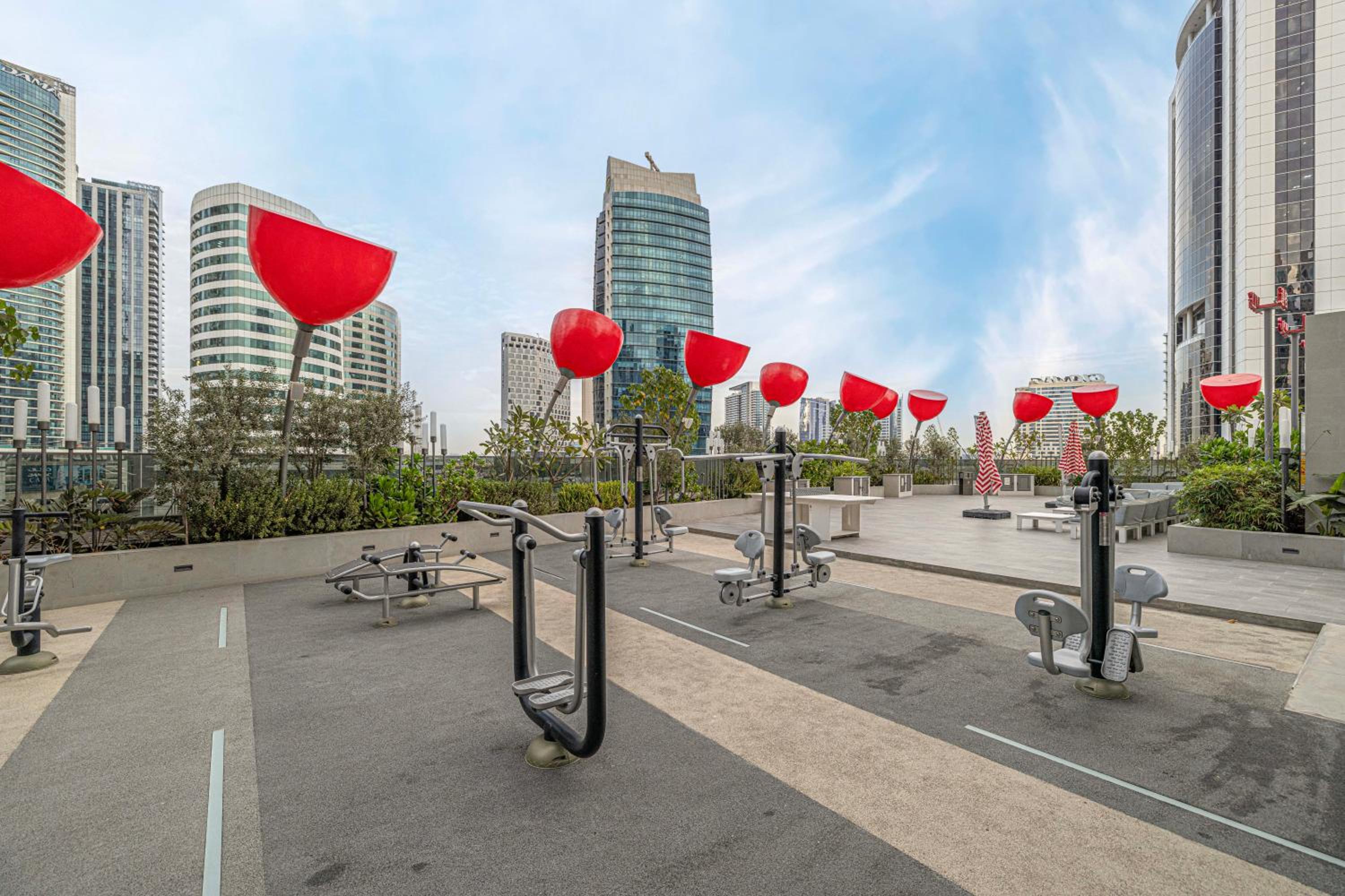Cozy Studio Steps from Dubai Mall & Burj Khalifa