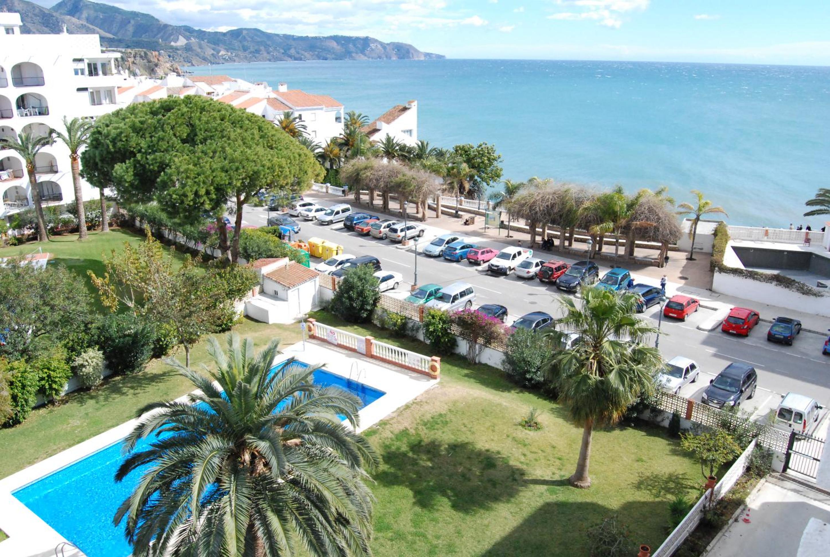 Carabeo 50 Apartments Casasol view 4