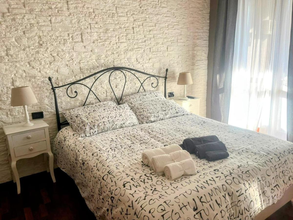 Urban House - un angolo di relax con terrazza in Lombardia