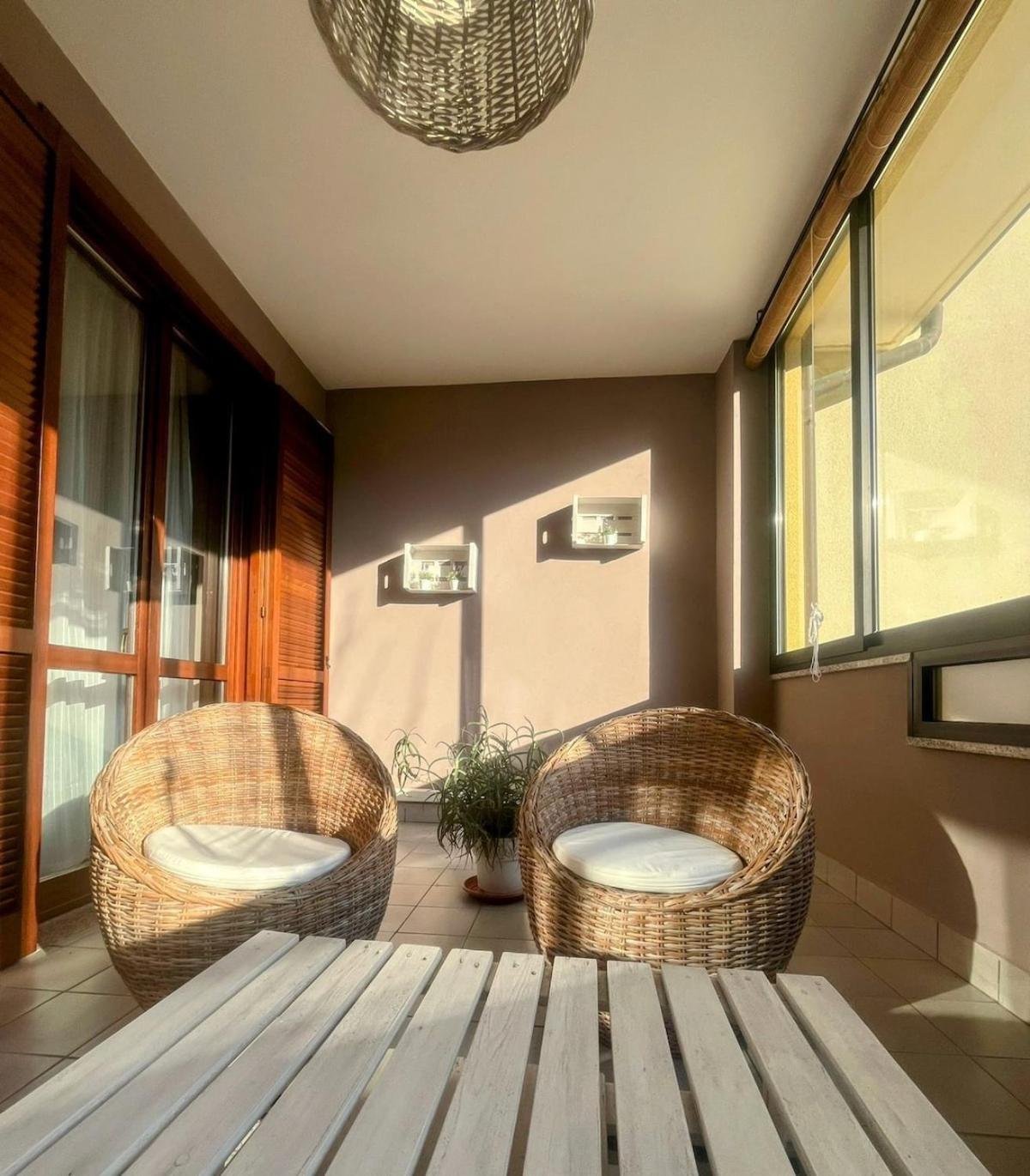 Urban House - un angolo di relax con terrazza in Lombardia