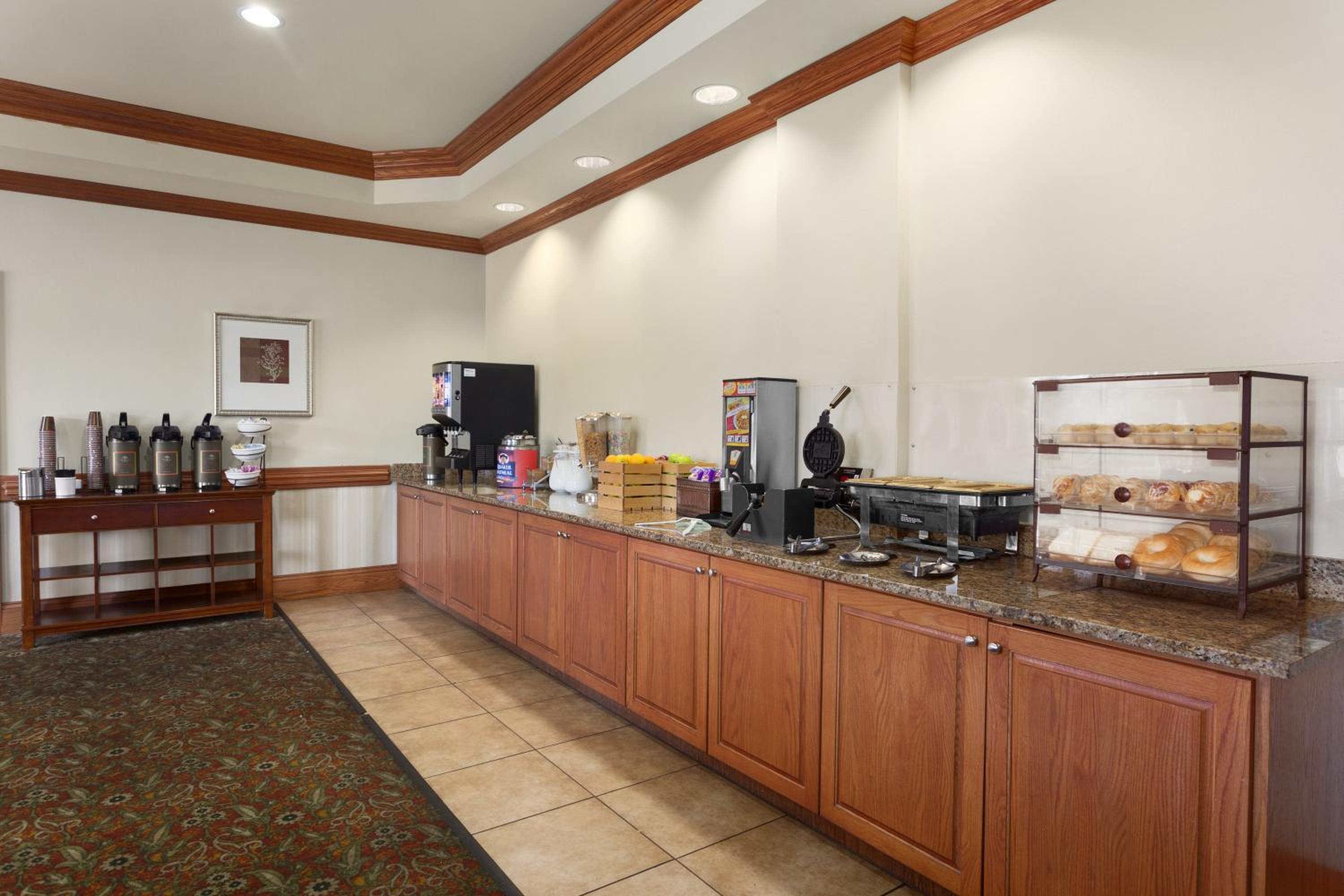 Tifton Vacations - Country Inn  Suites by Radisson, Tifton, GA - Property Image 6