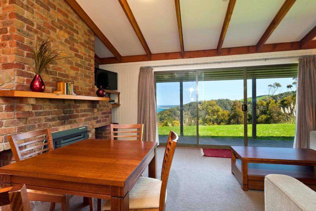 Beacon Point Ocean View Villas