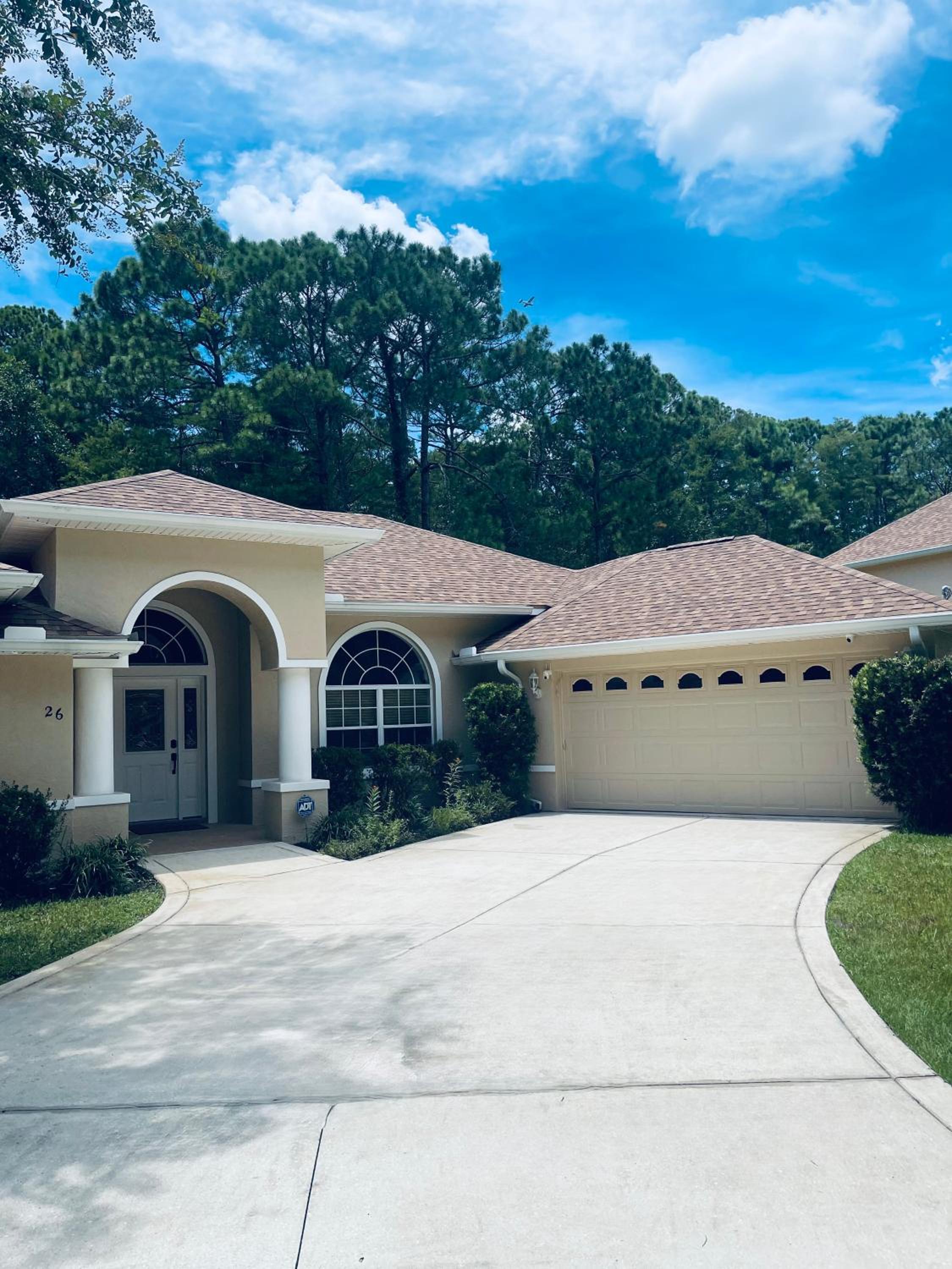 Cozy Private Home Close to the I95 Exit 284