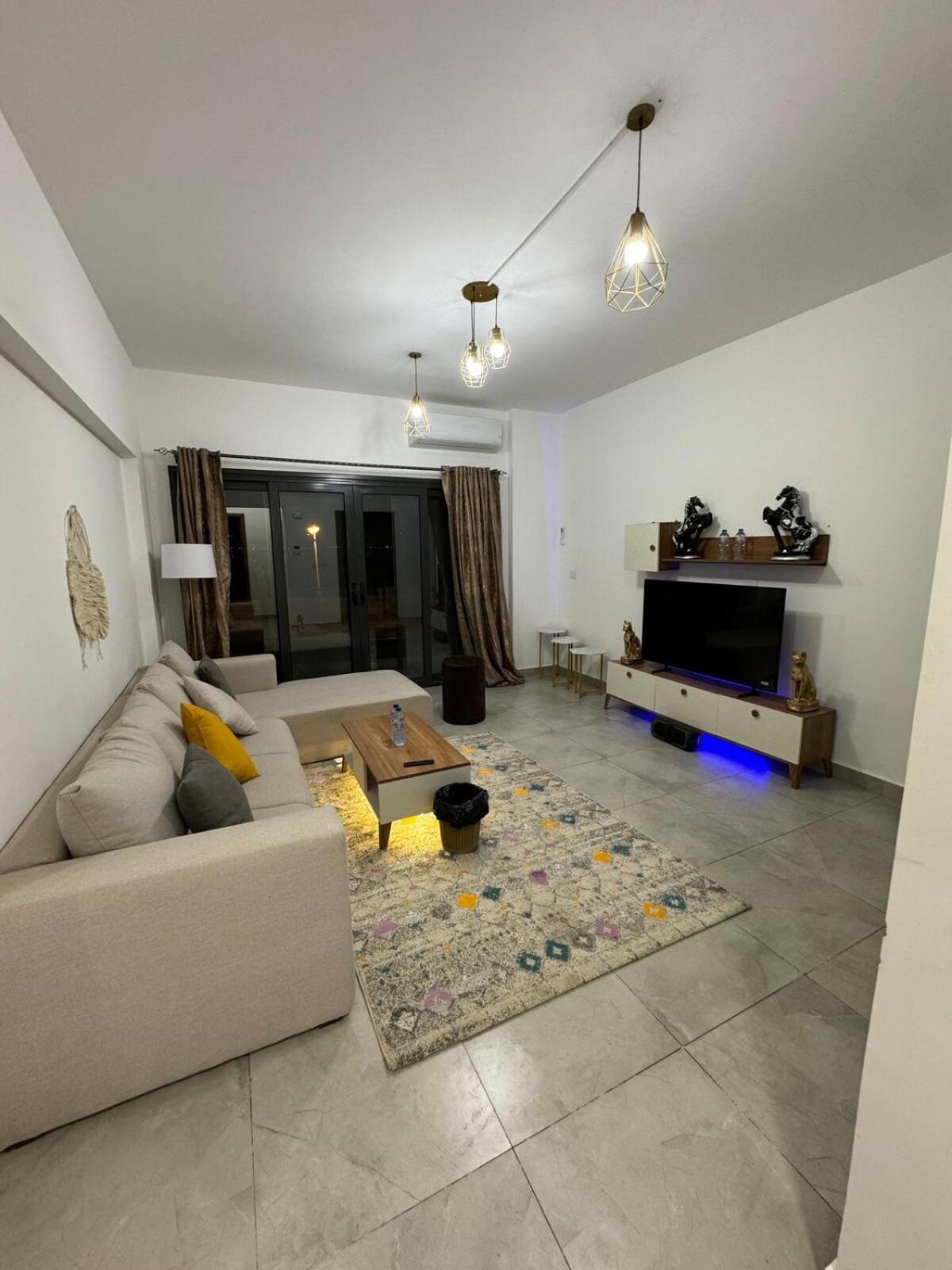 Hotel Apartment in Madinaty Prevado