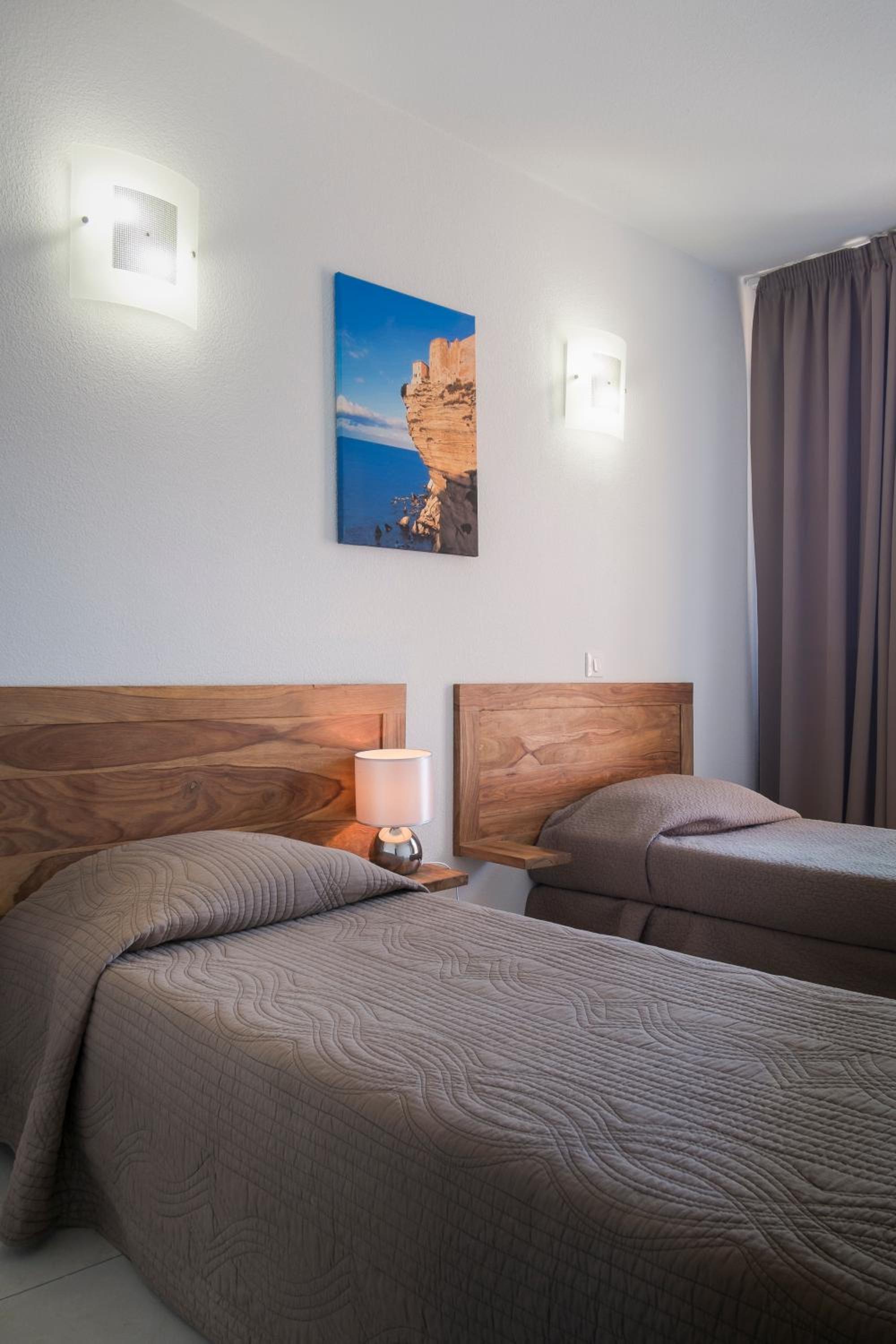Résidence Les Calanques, apartahotel con vistas al mar en Ajaccio