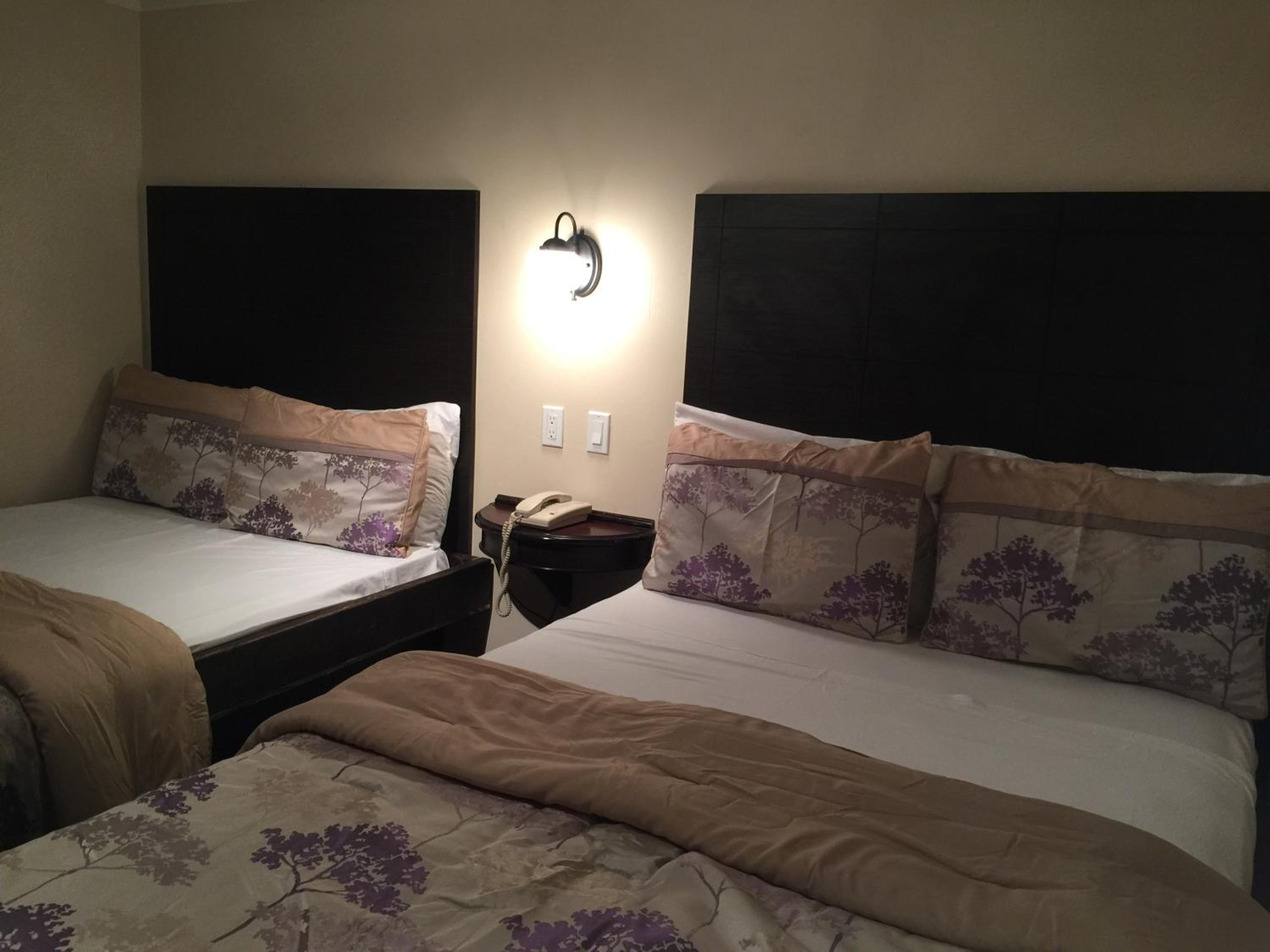 Mayflower Motel