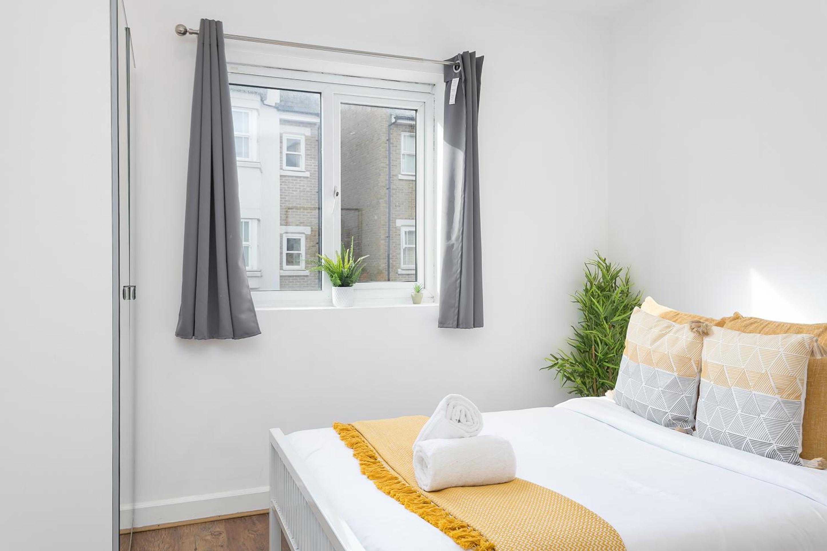Amazing Two Bedroom near Shepherd's Bush Market - HR2