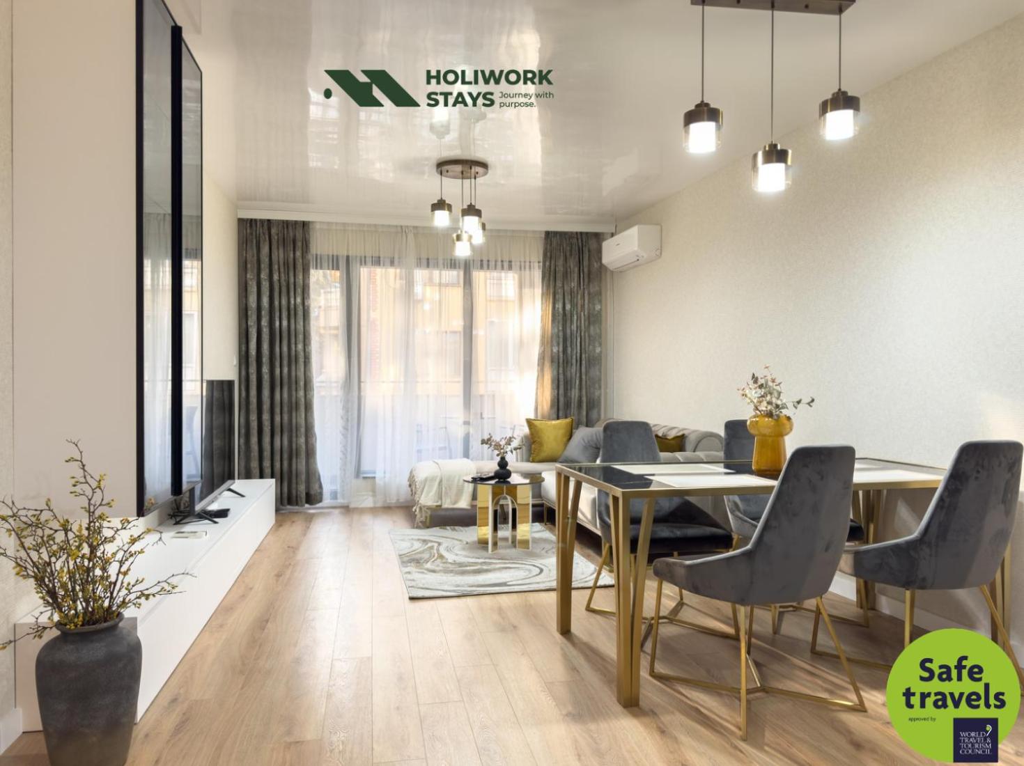 Two-Bedroom Apartments with Free Private Parking and 6min to Center