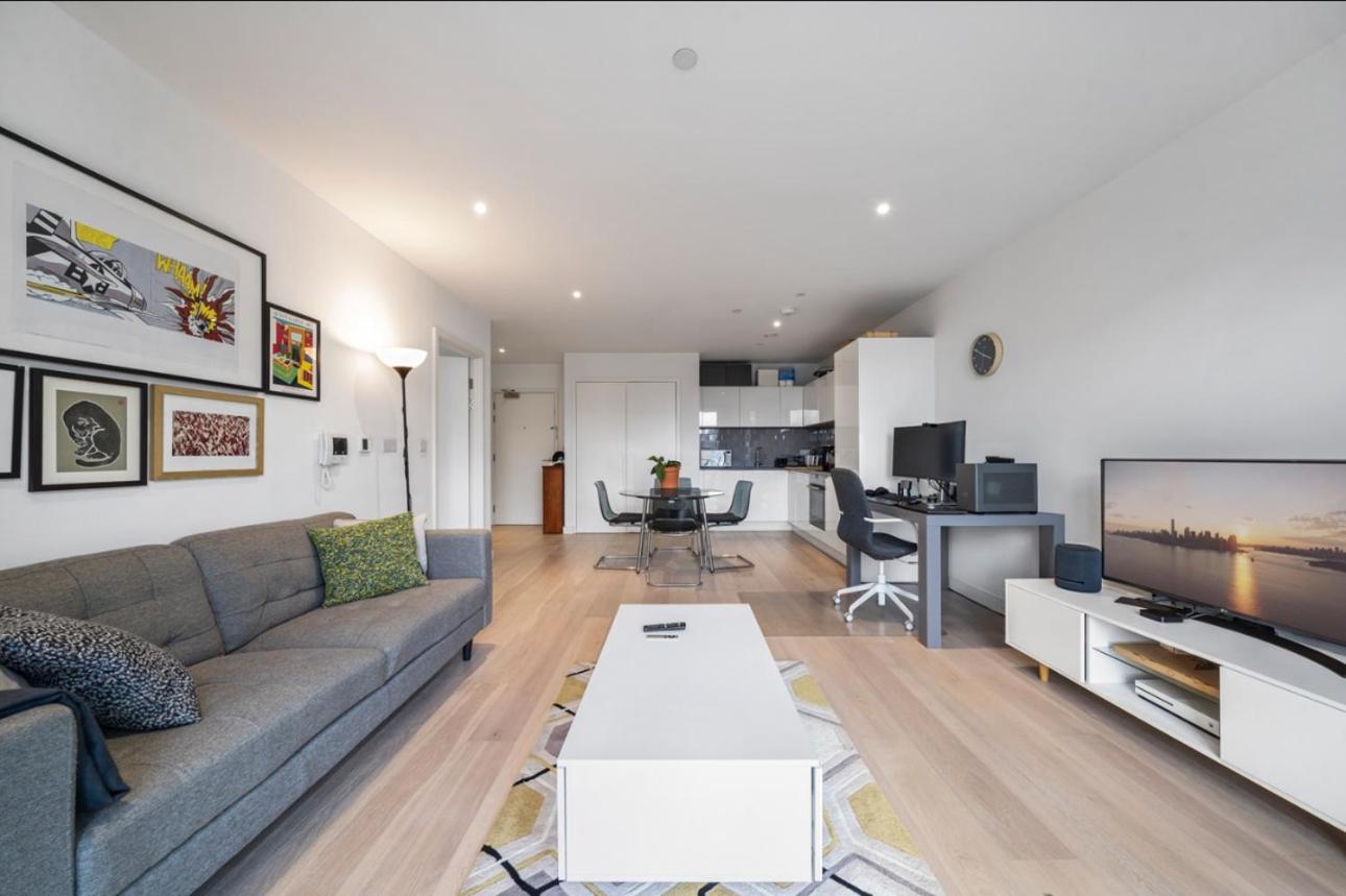 Riverside Suites and Apartments