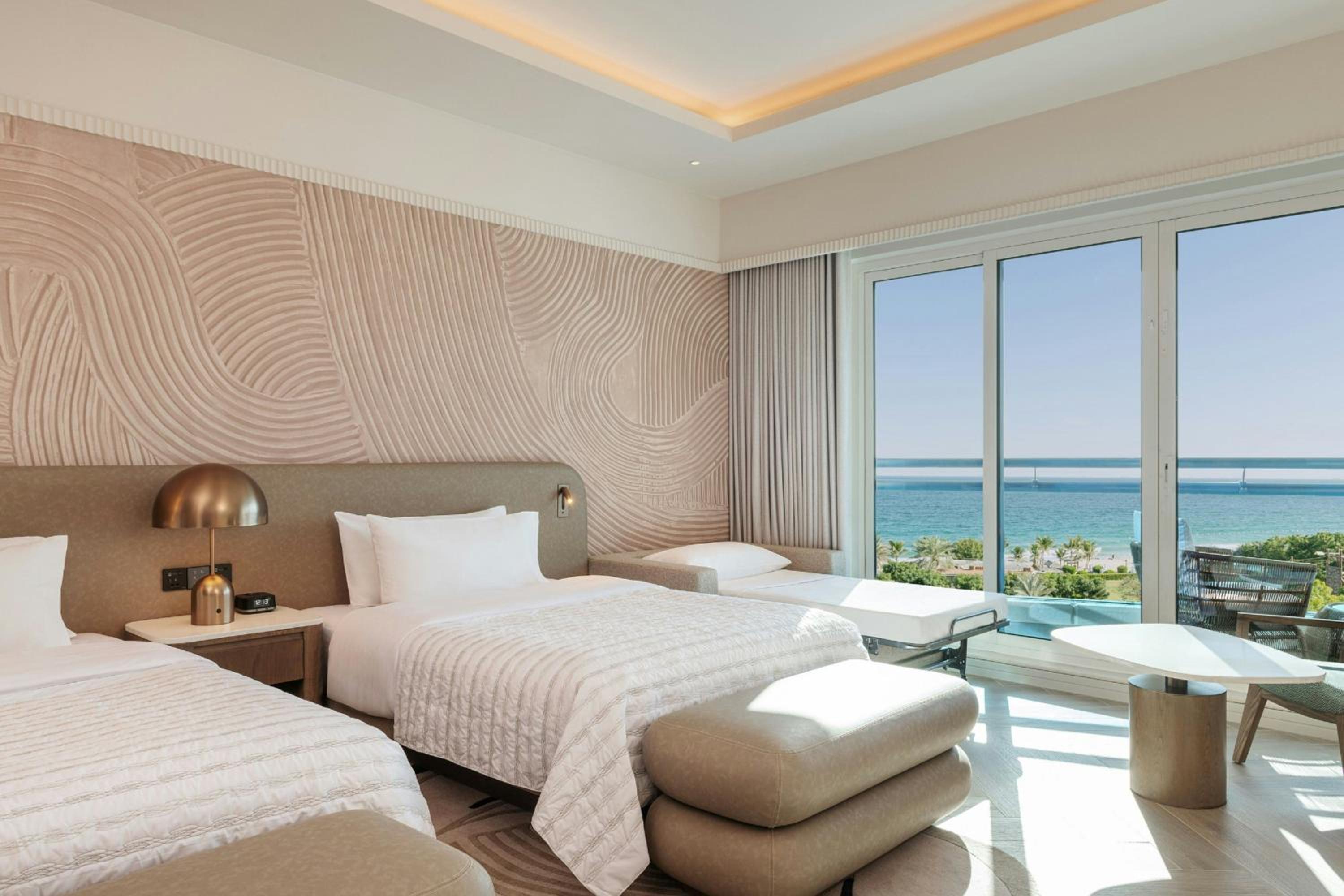 Le Meridien Al Aqah Beach Resort