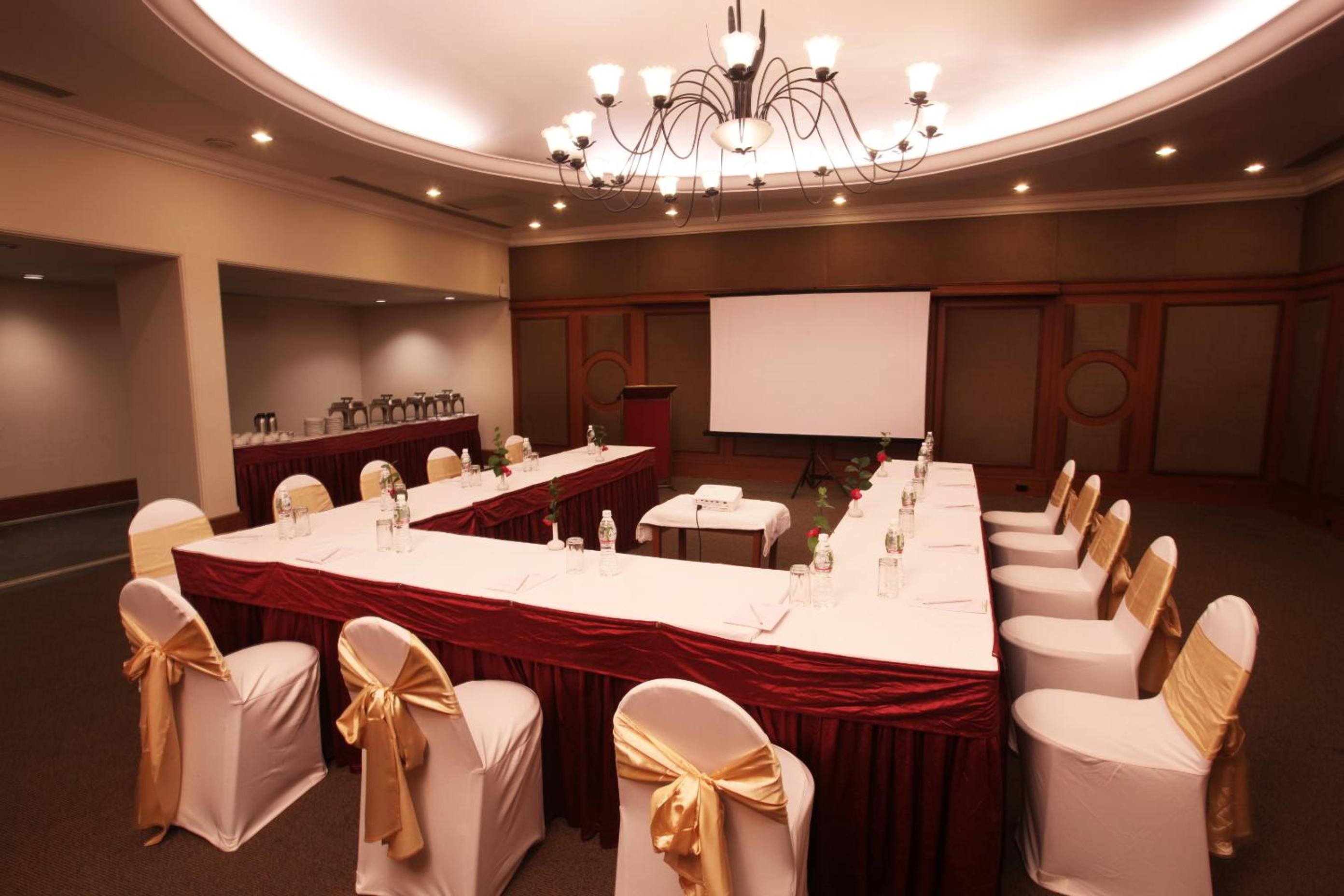 Hotel Express Residency-Jamnagar, photo 9