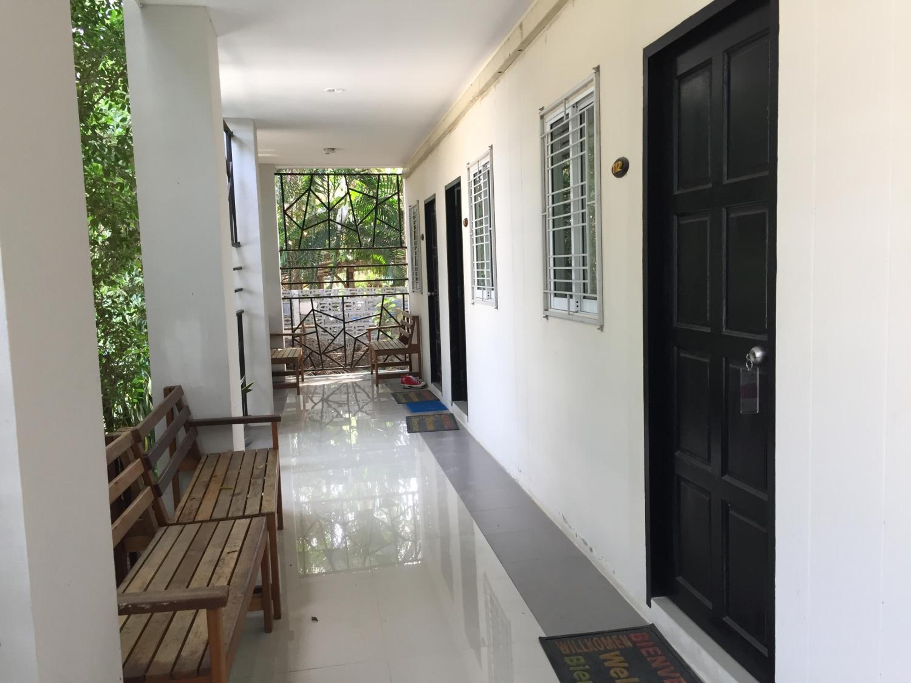 Rayonghouse Resort