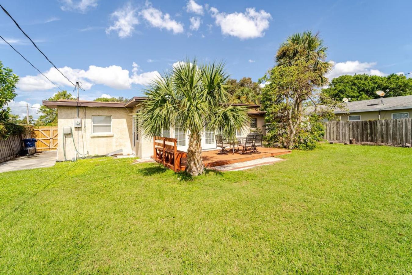Serene Escape Cozy Home close to Beaches