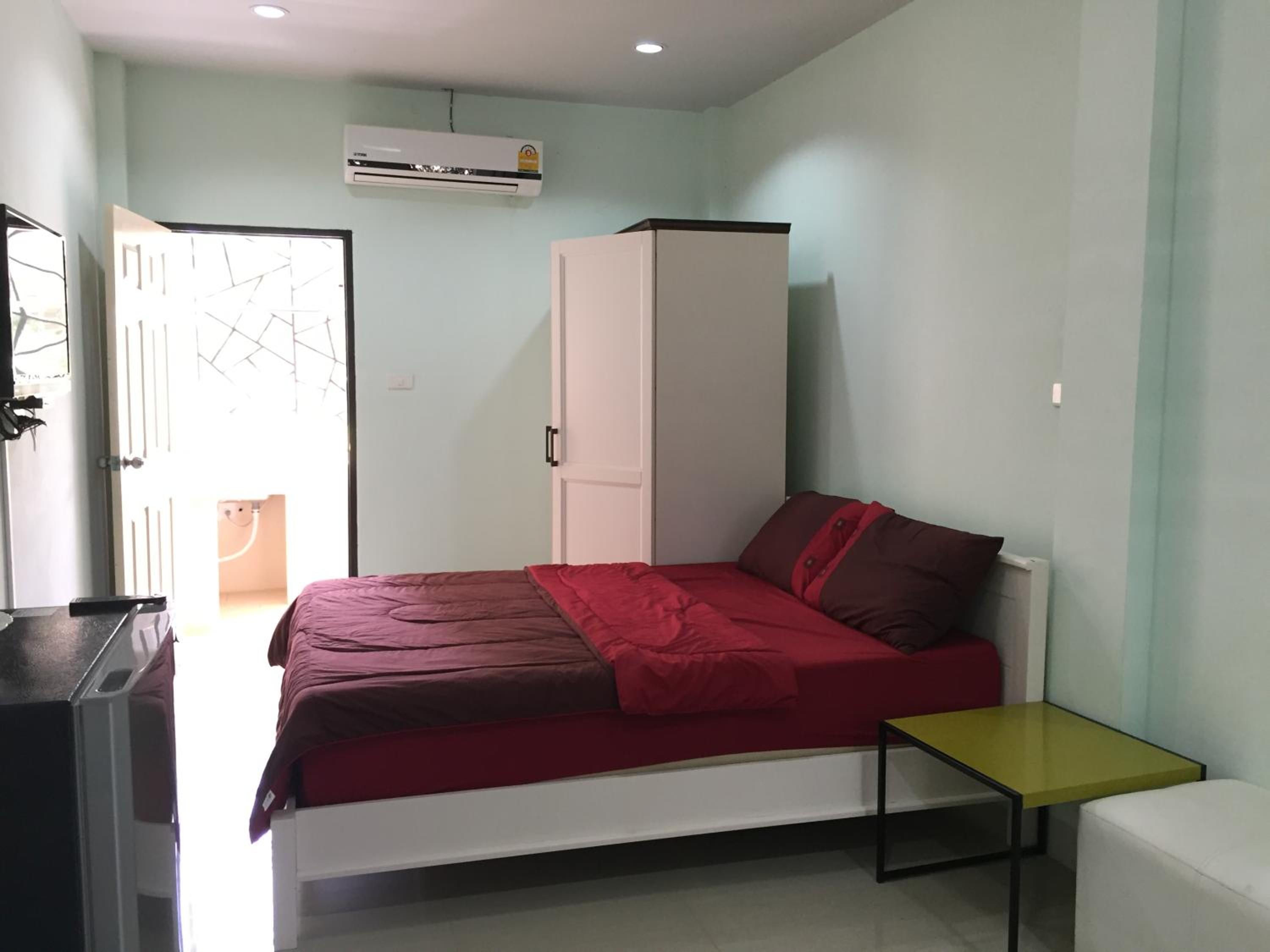 Rayonghouse Resort
