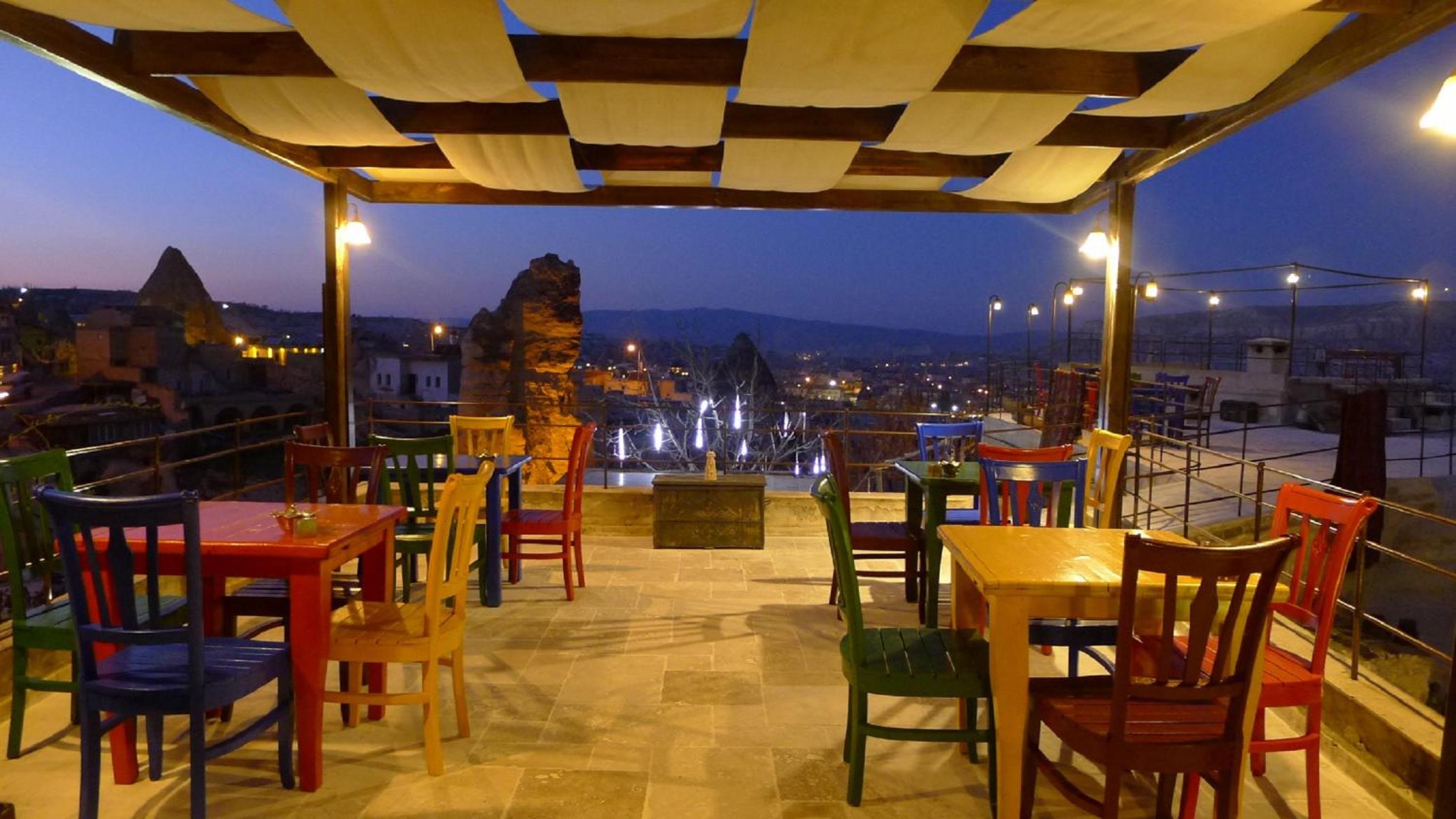 Traveller's Cave Hotel - Image 128