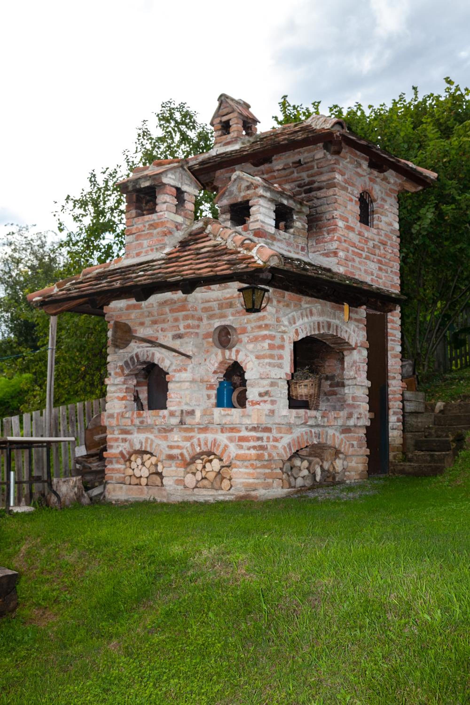 Photo 12