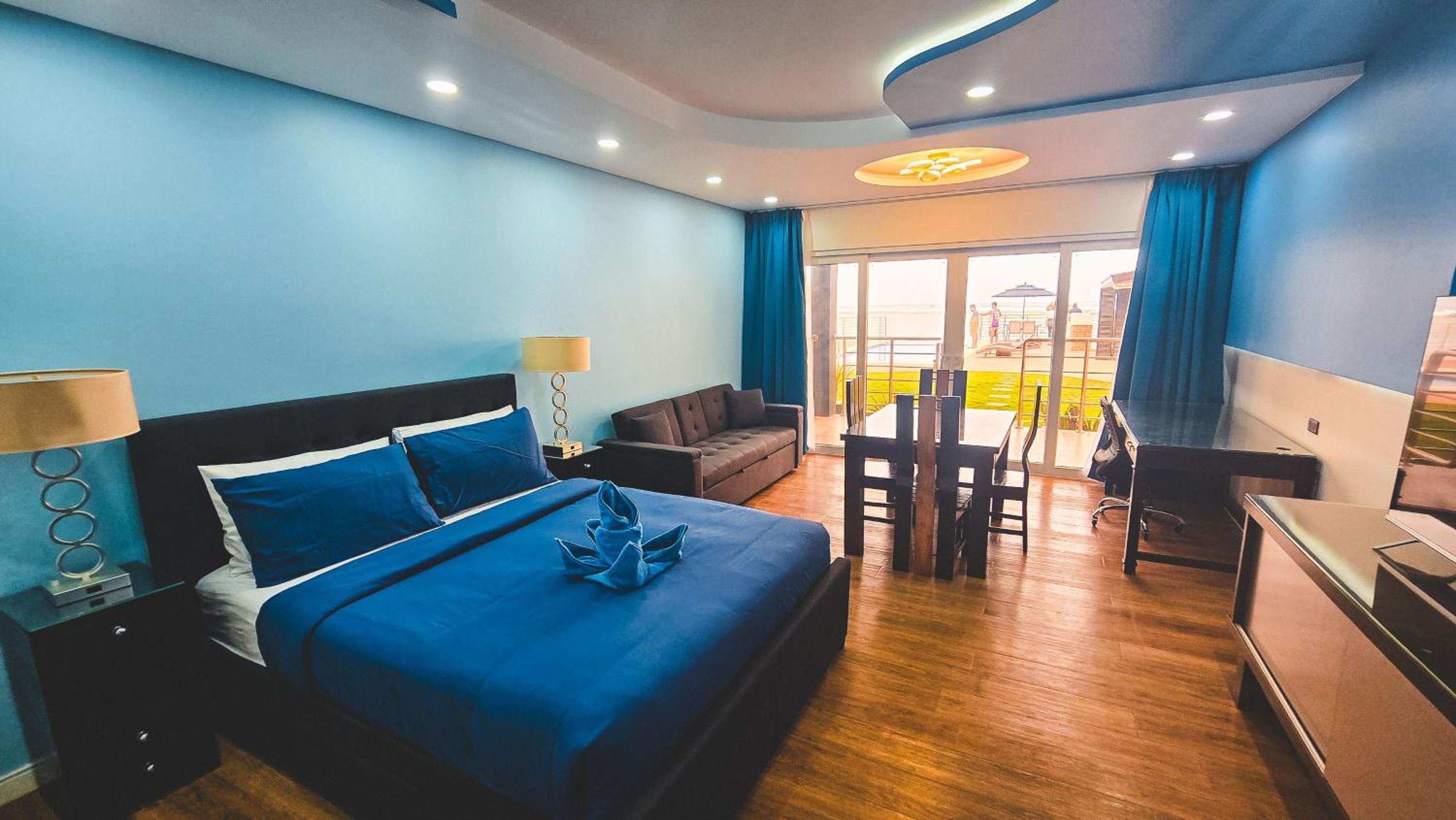 Cyan Sea Suites