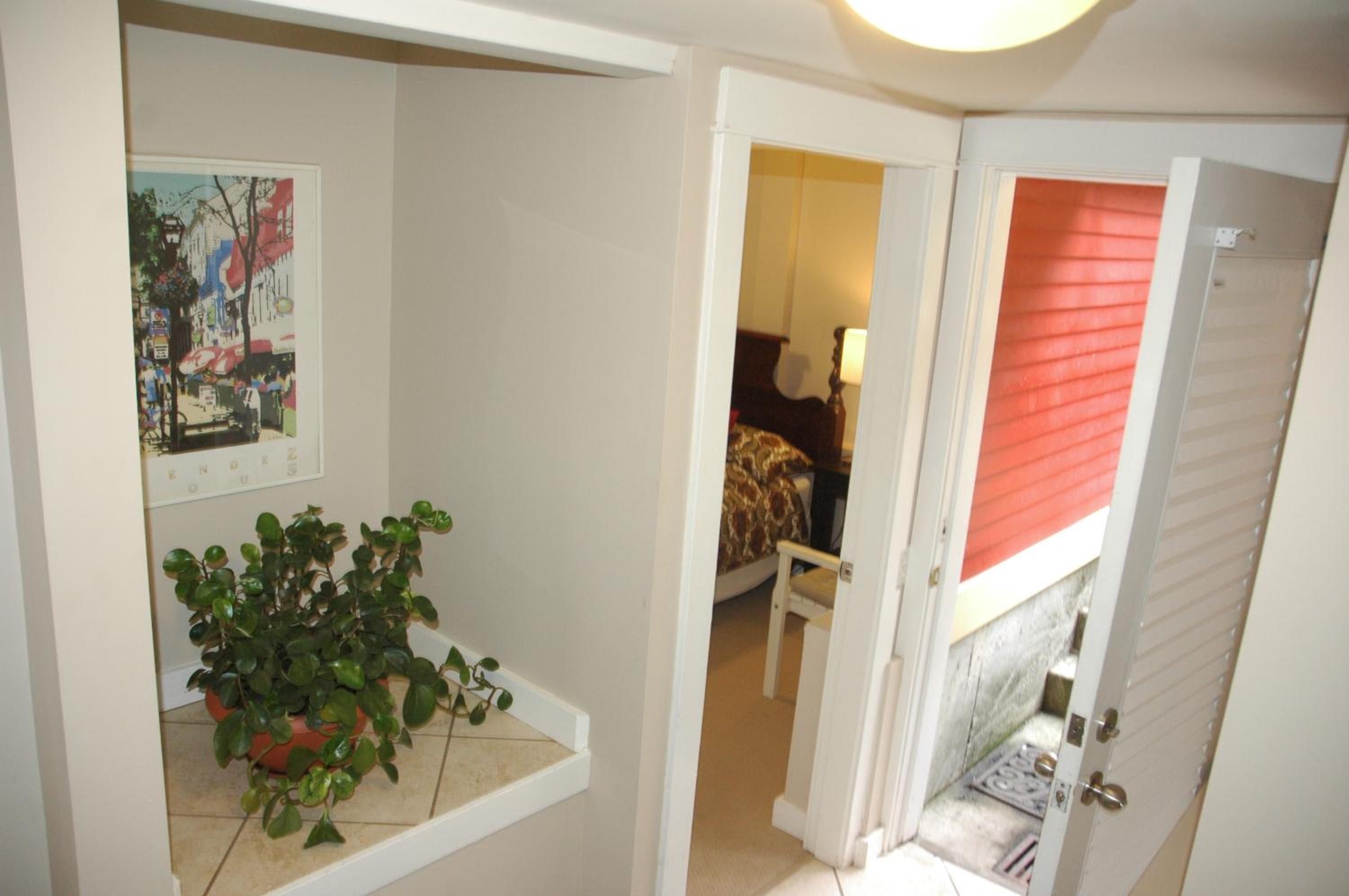Douglas Guest House