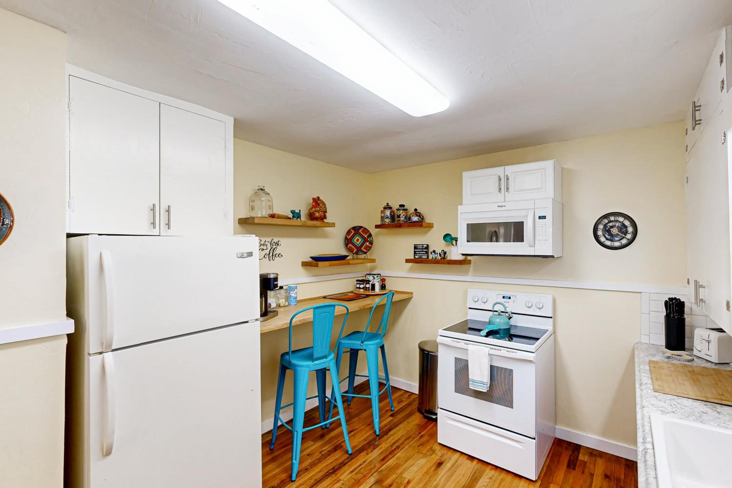 Play Room, Patio and Fire Pit! Cozy Kerrville Home