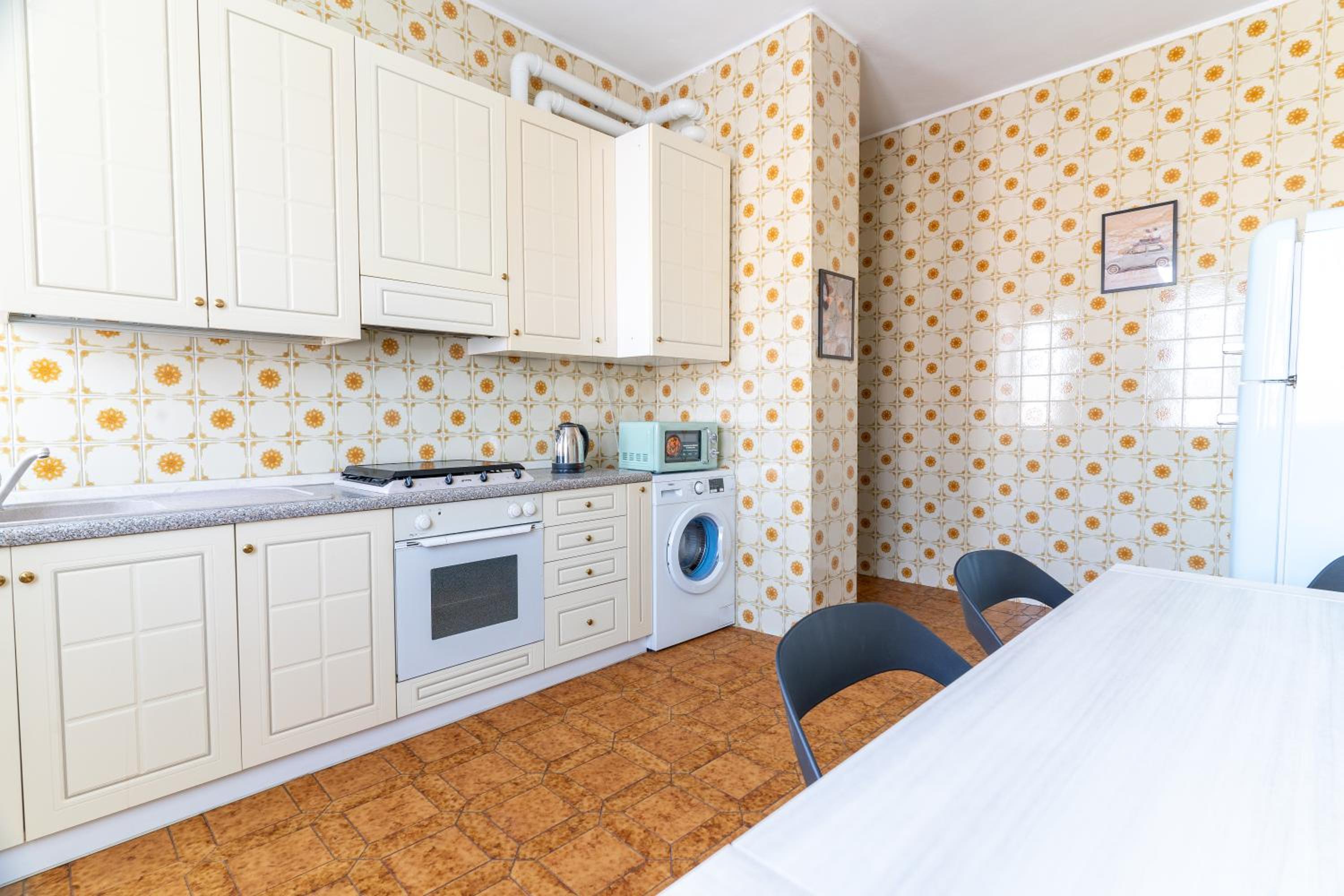 The English Flat - Rozzano, Milano