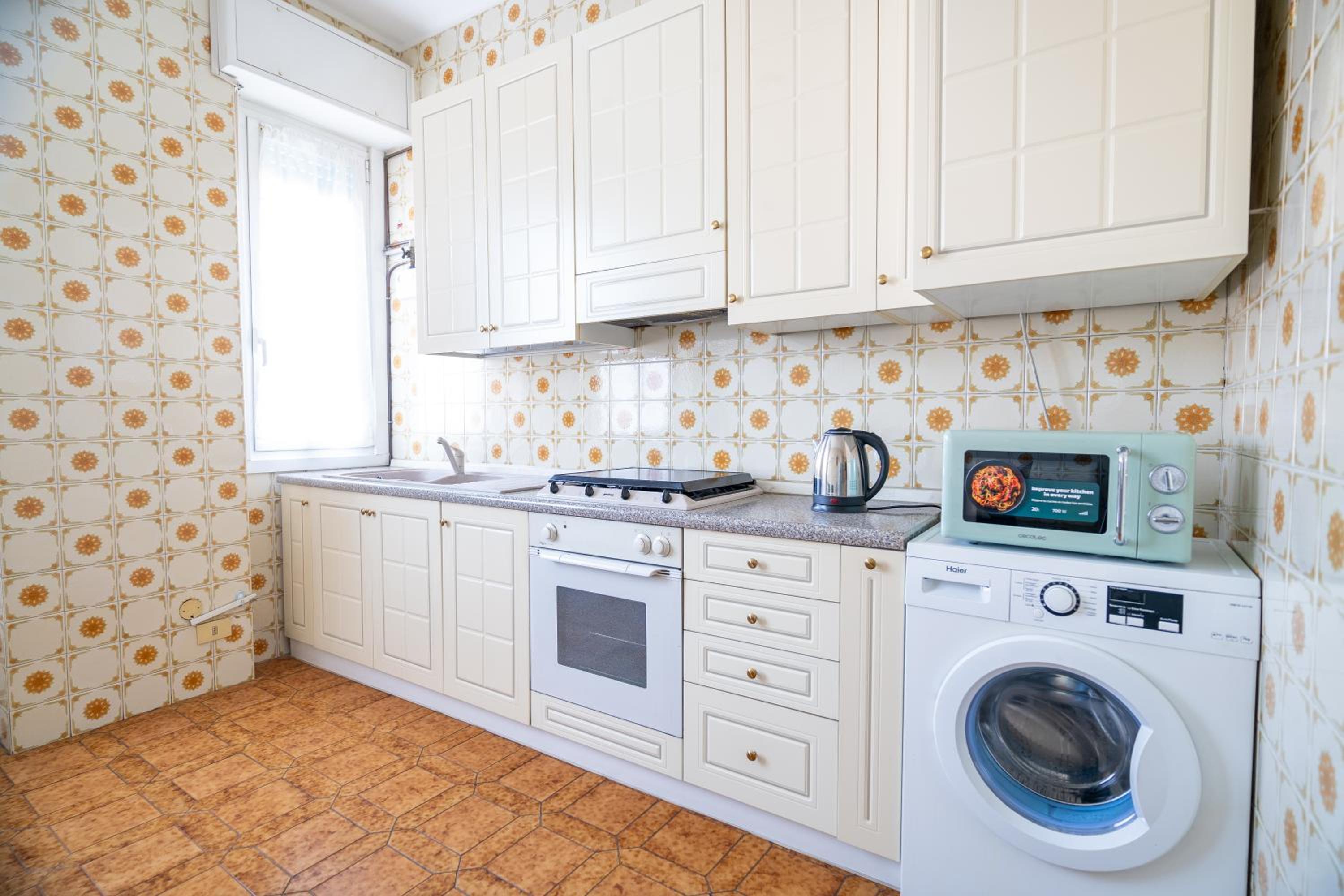 The English Flat - Rozzano, Milano