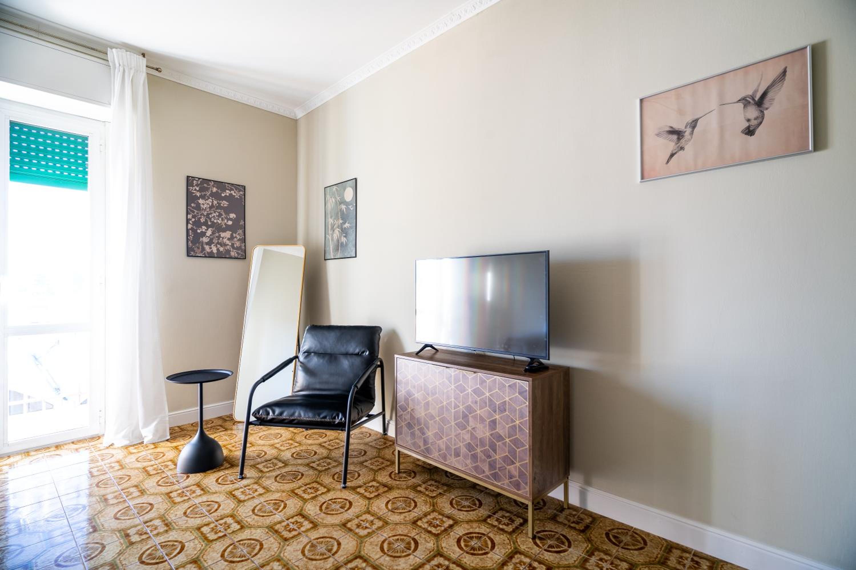 The English Flat - Rozzano, Milano