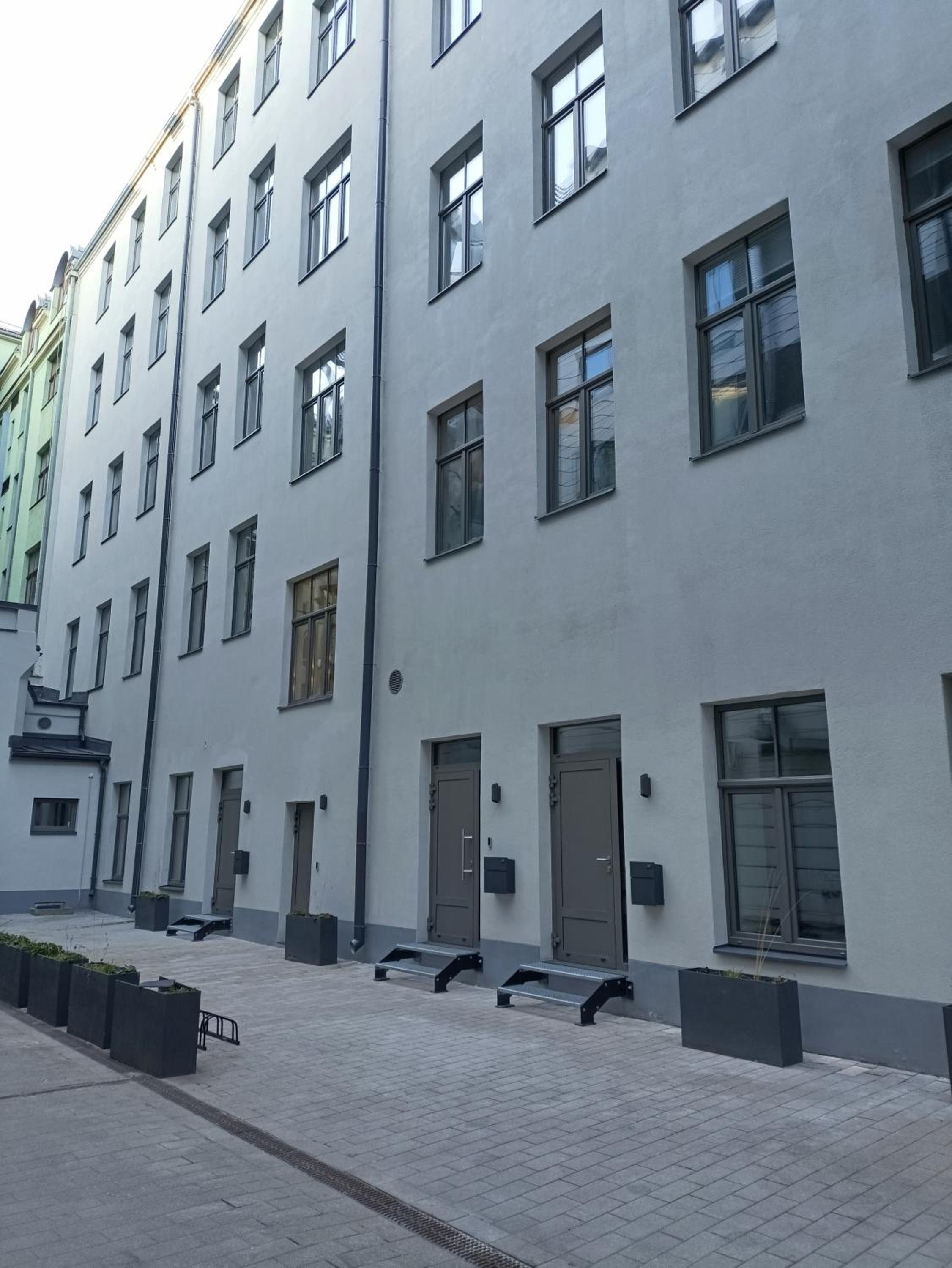 Opera Studio I NEW I Prime Central Location I AC
