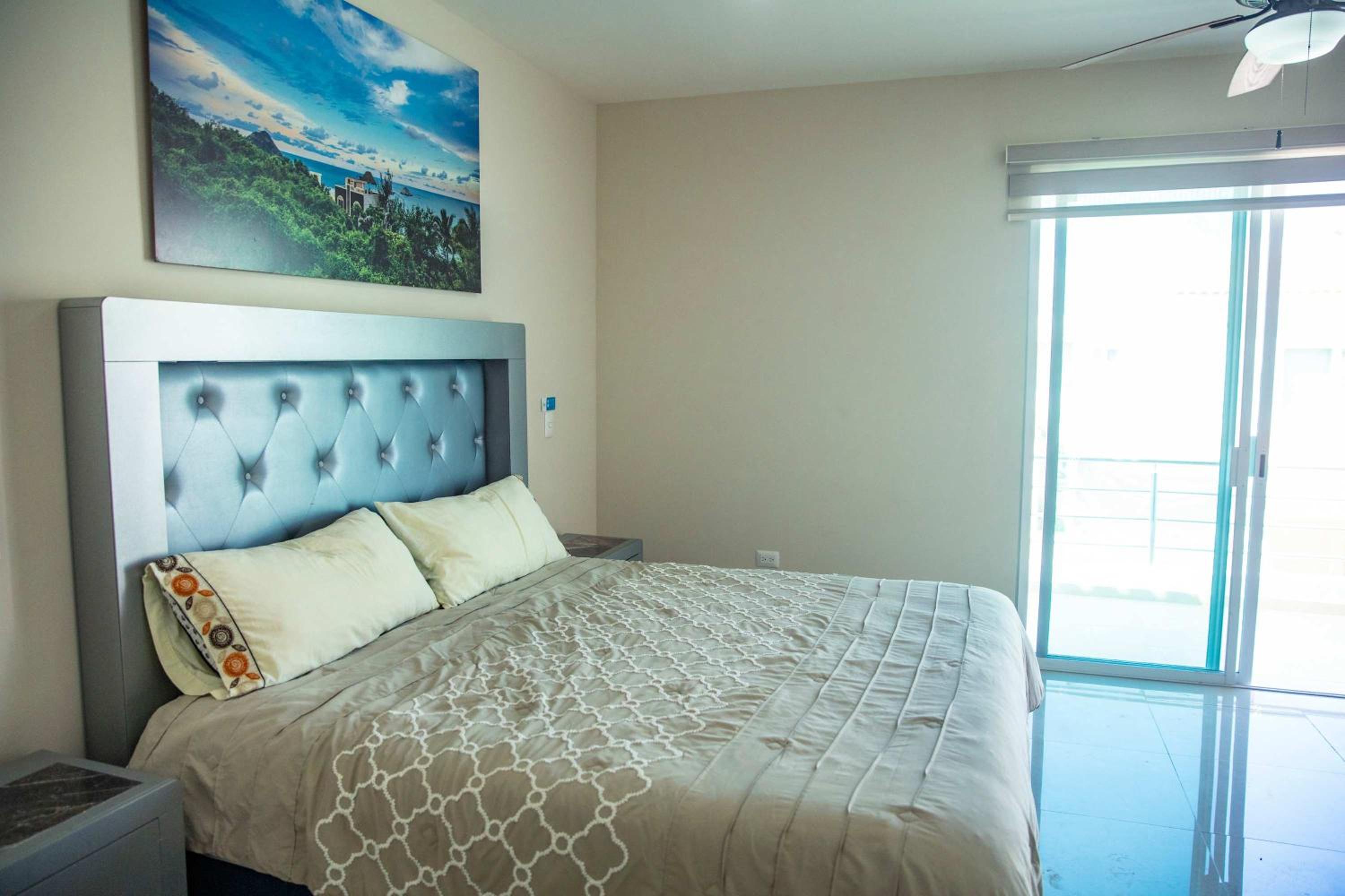 House in Punta Cerritos 3 Bedrooms and Rooftop