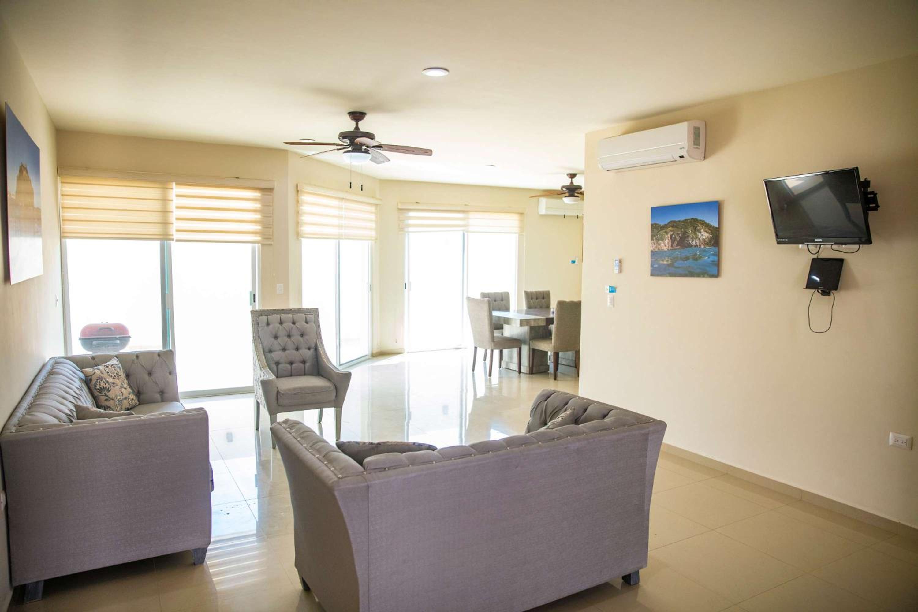 House in Punta Cerritos 3 Bedrooms and Rooftop