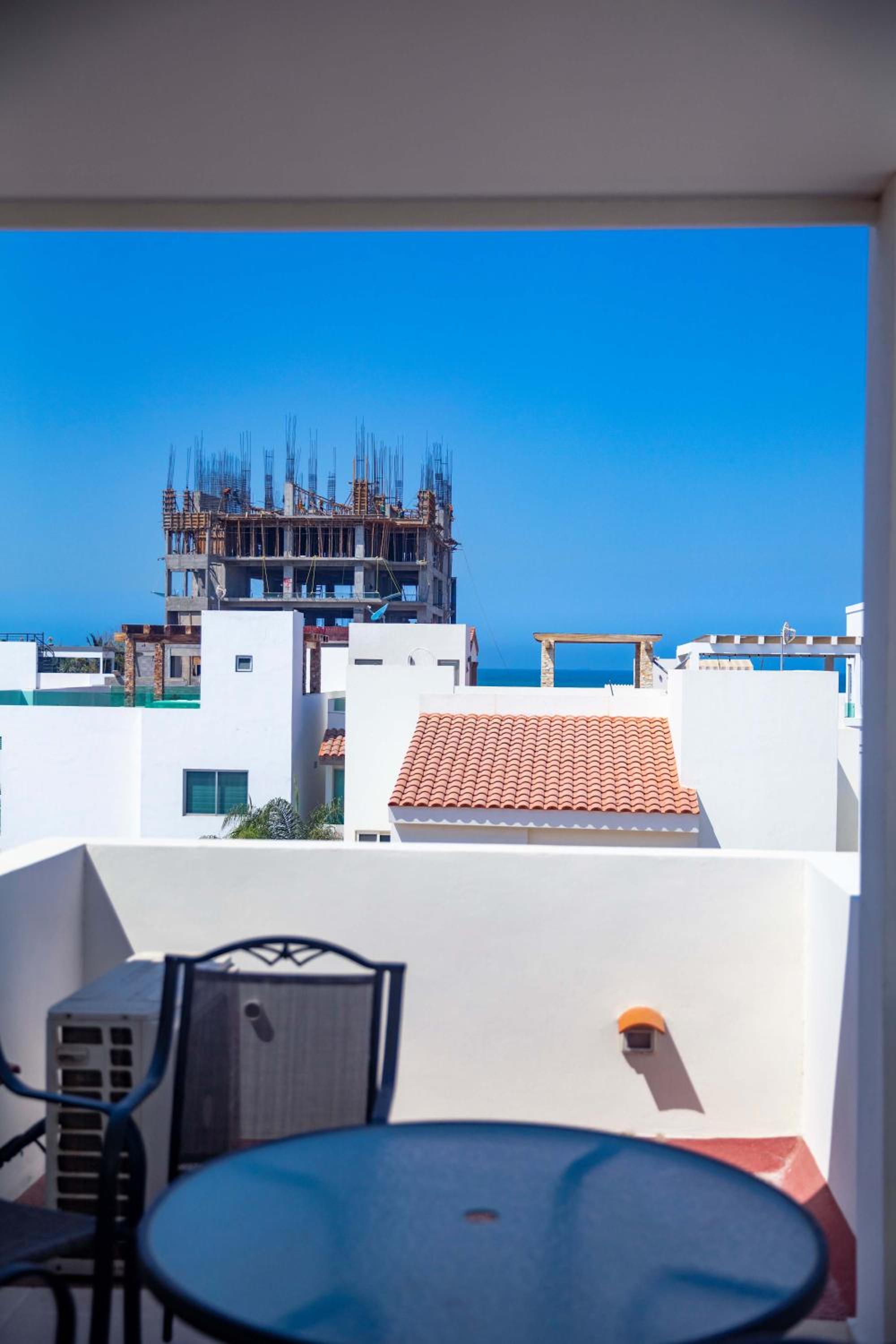 House in Punta Cerritos 3 Bedrooms and Rooftop