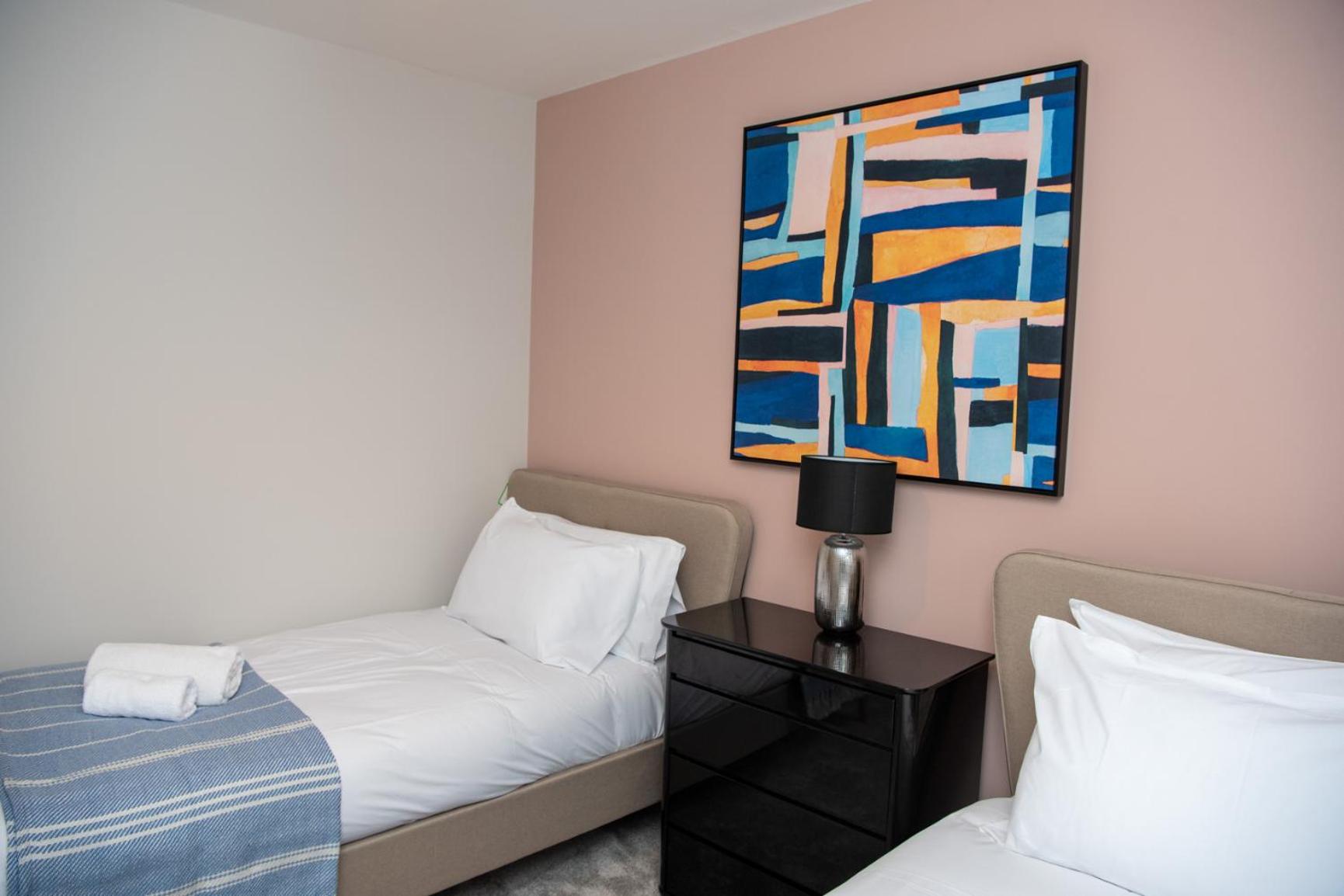 Luxury 3 bed town house Dog friendly