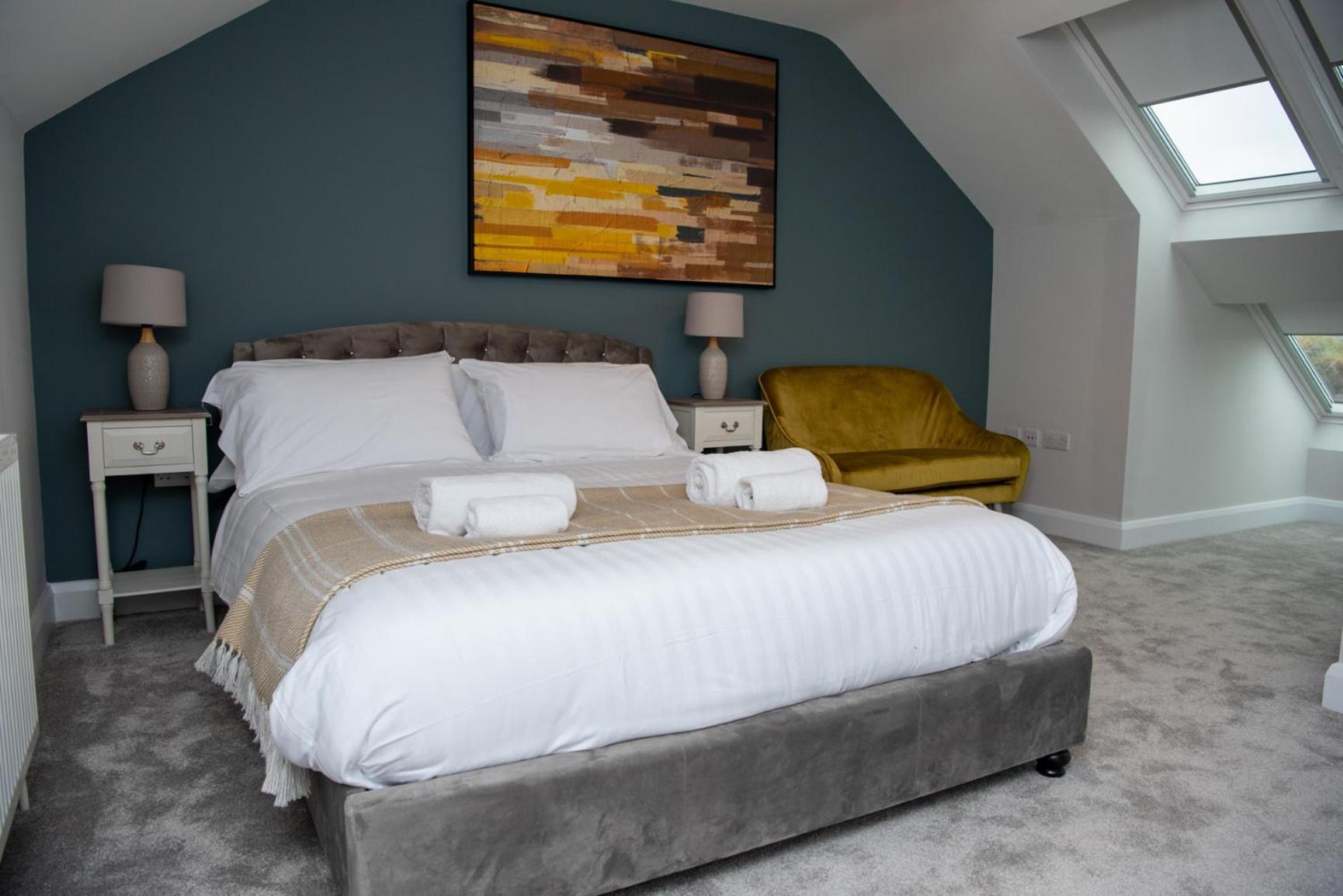 Luxury 3 bed town house Dog friendly