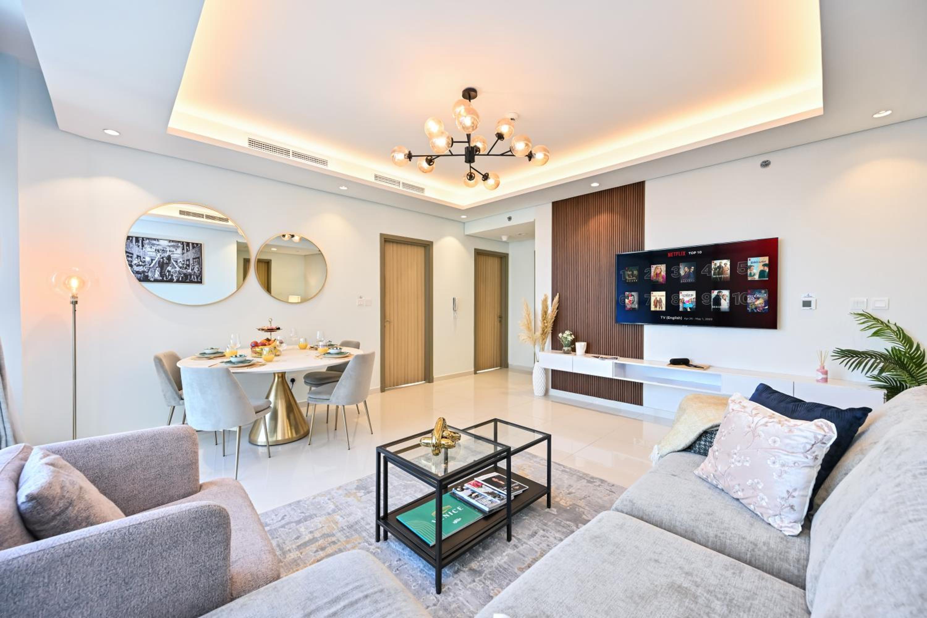 New Luxury SeaView 2Bed - Spectacular Rooftop Infinity Pool, Bar & Burj Views!