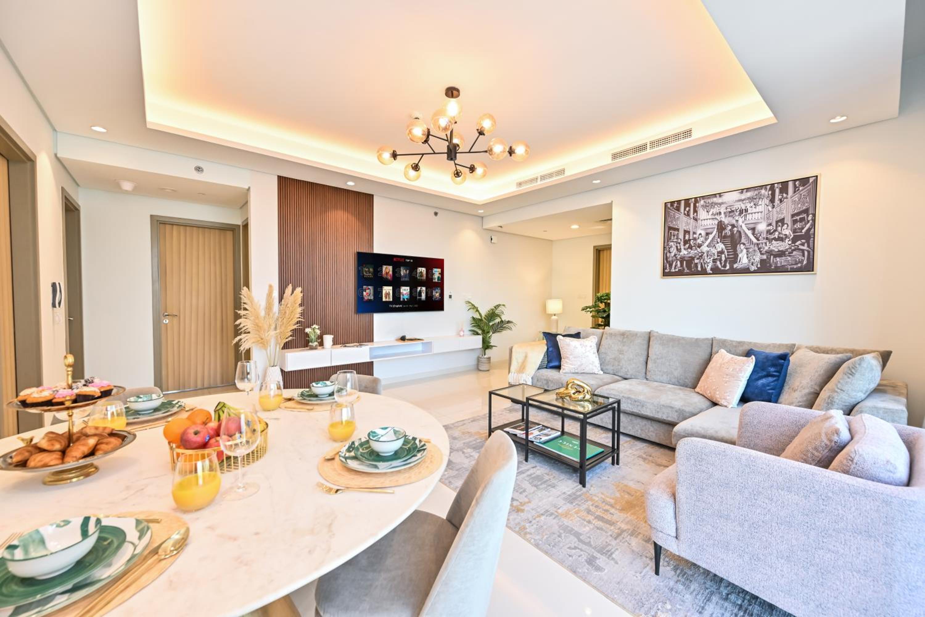 New Luxury SeaView 2Bed - Spectacular Rooftop Infinity Pool, Bar & Burj Views!