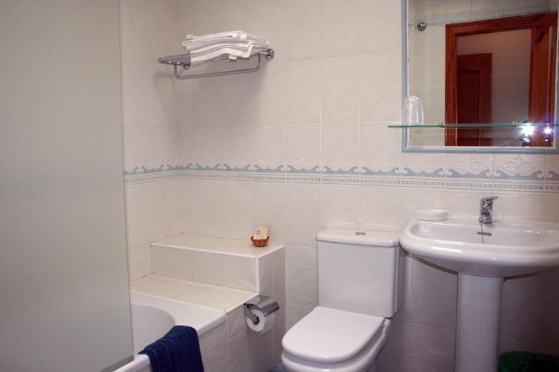 Hostal Brisamar photo 3