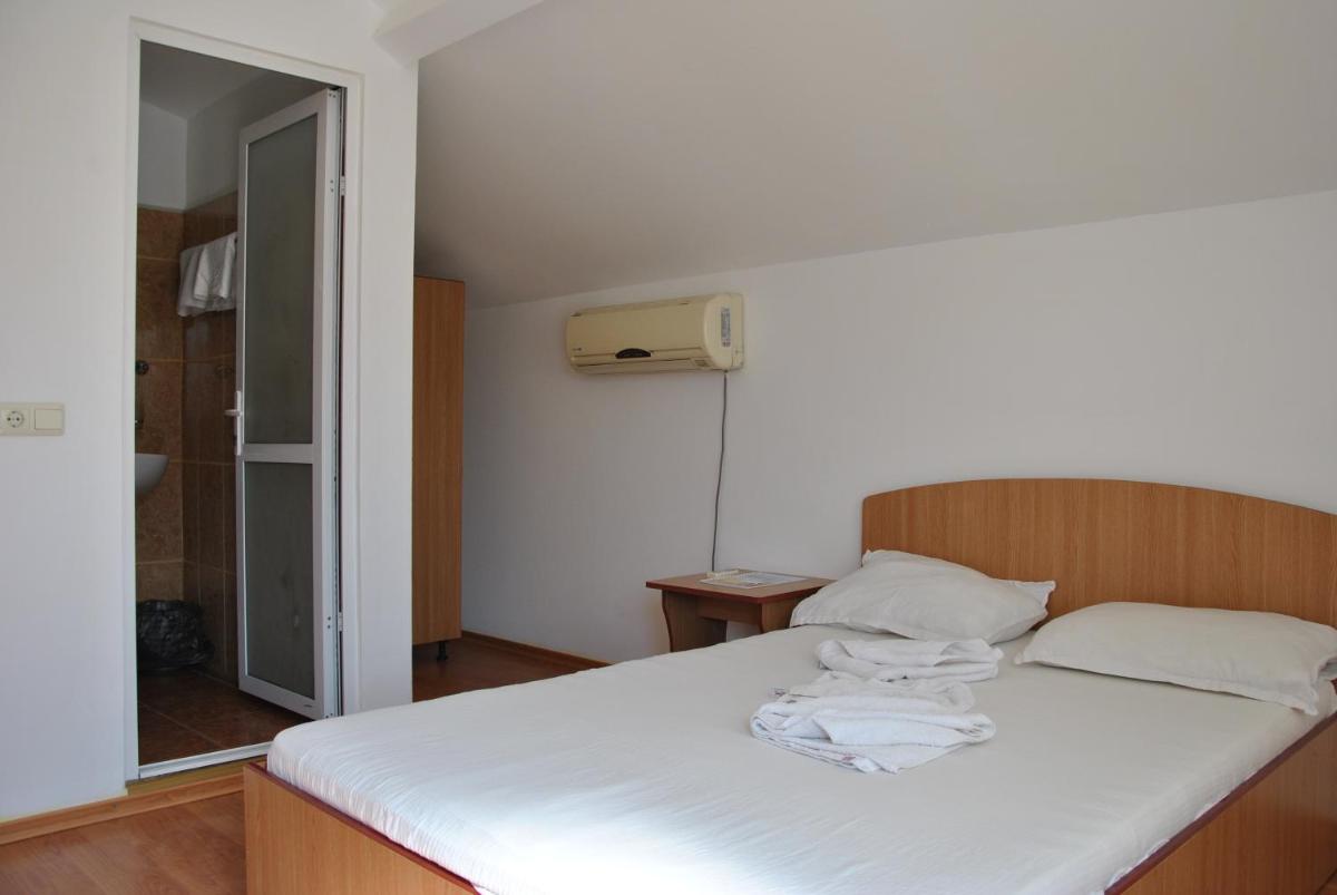 Vile Mamaia Nord view 5