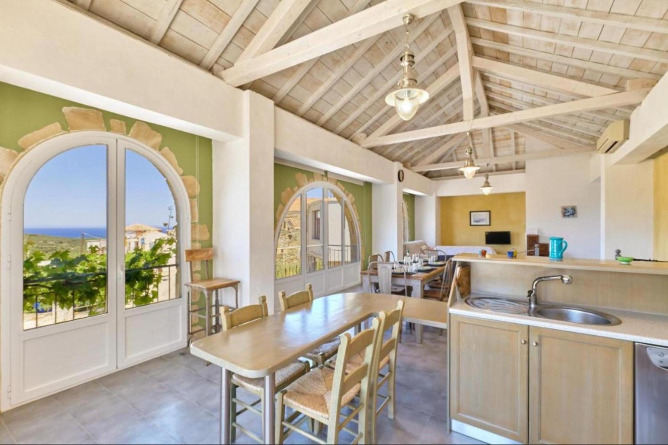 Elaiona Country Home