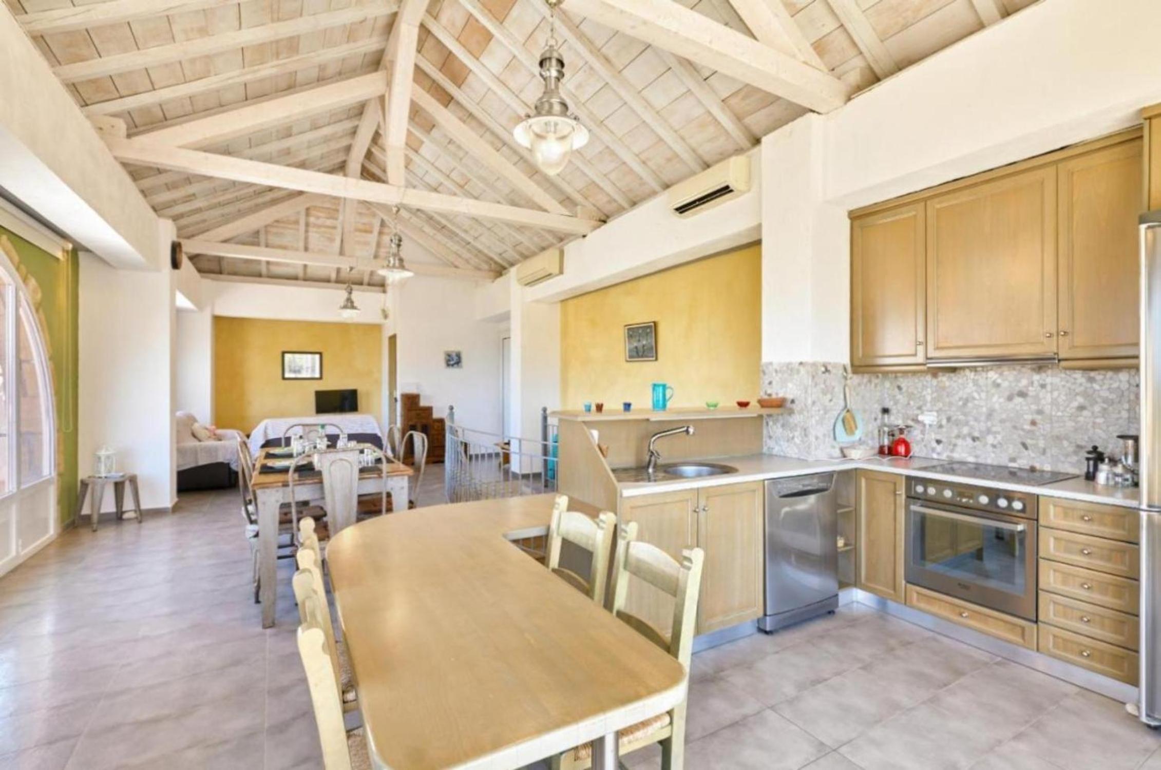 Elaiona Country Home