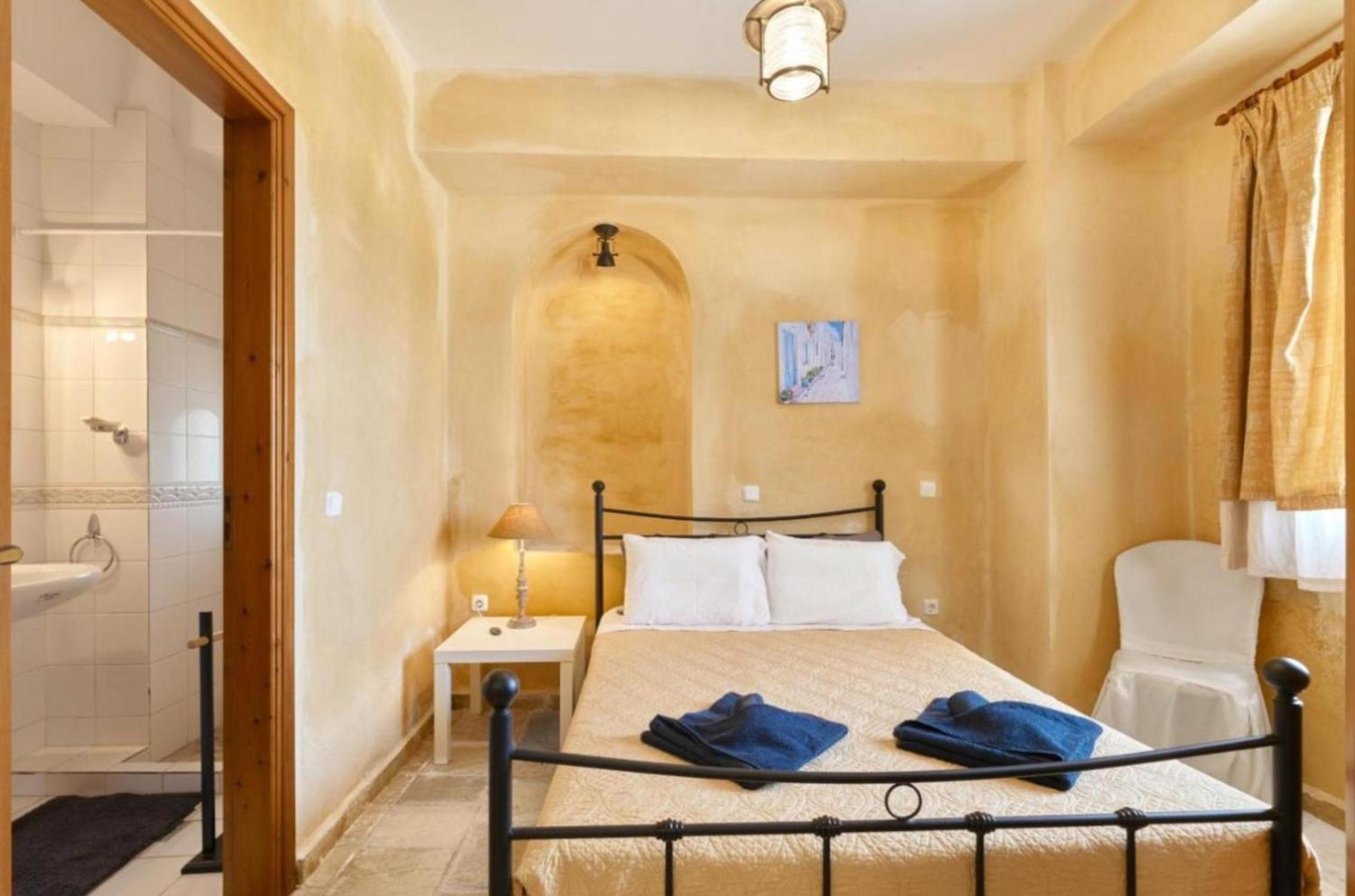 Elaiona Country Home